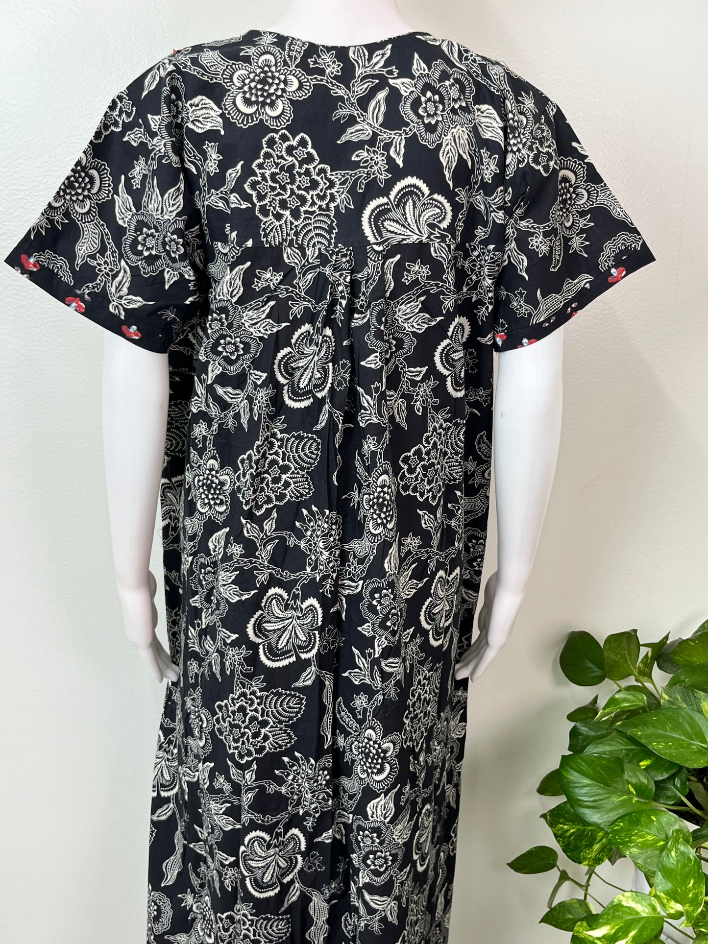 Black Elegant Pure Cotton Nightgown