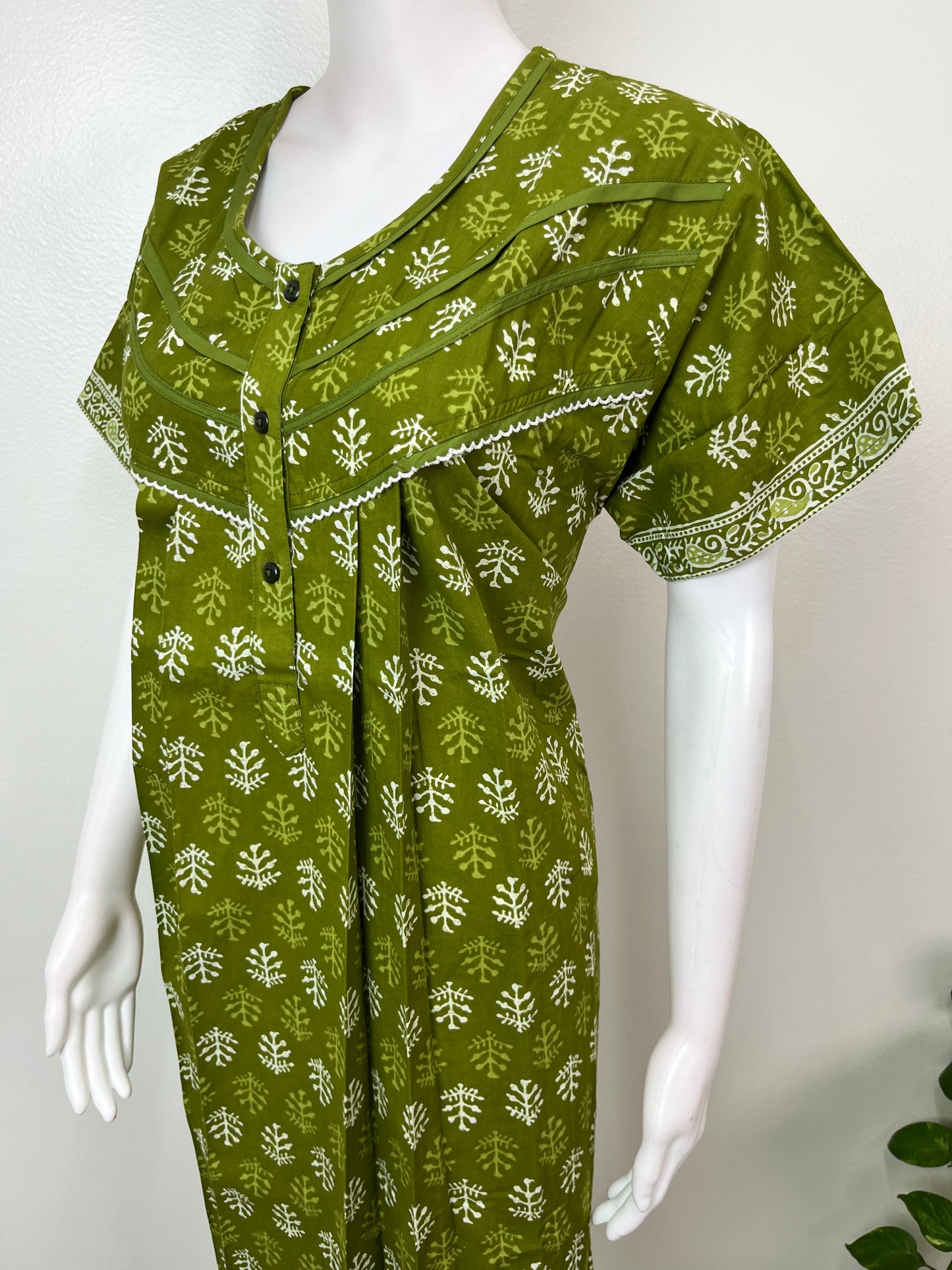 Green Pure Cotton Nighty Soft & Comfortable
