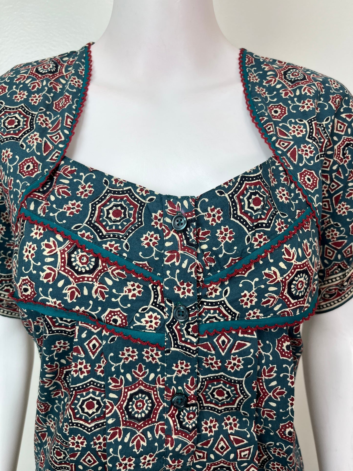 Pleated Style 100% Cotton Nighty