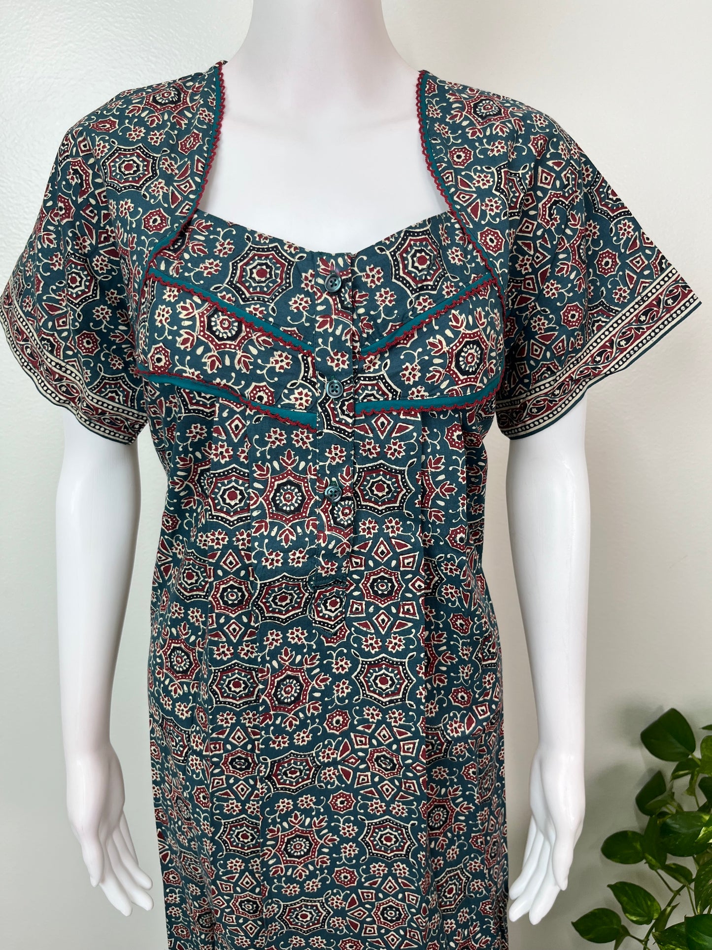 Pleated Style 100% Cotton Nighty