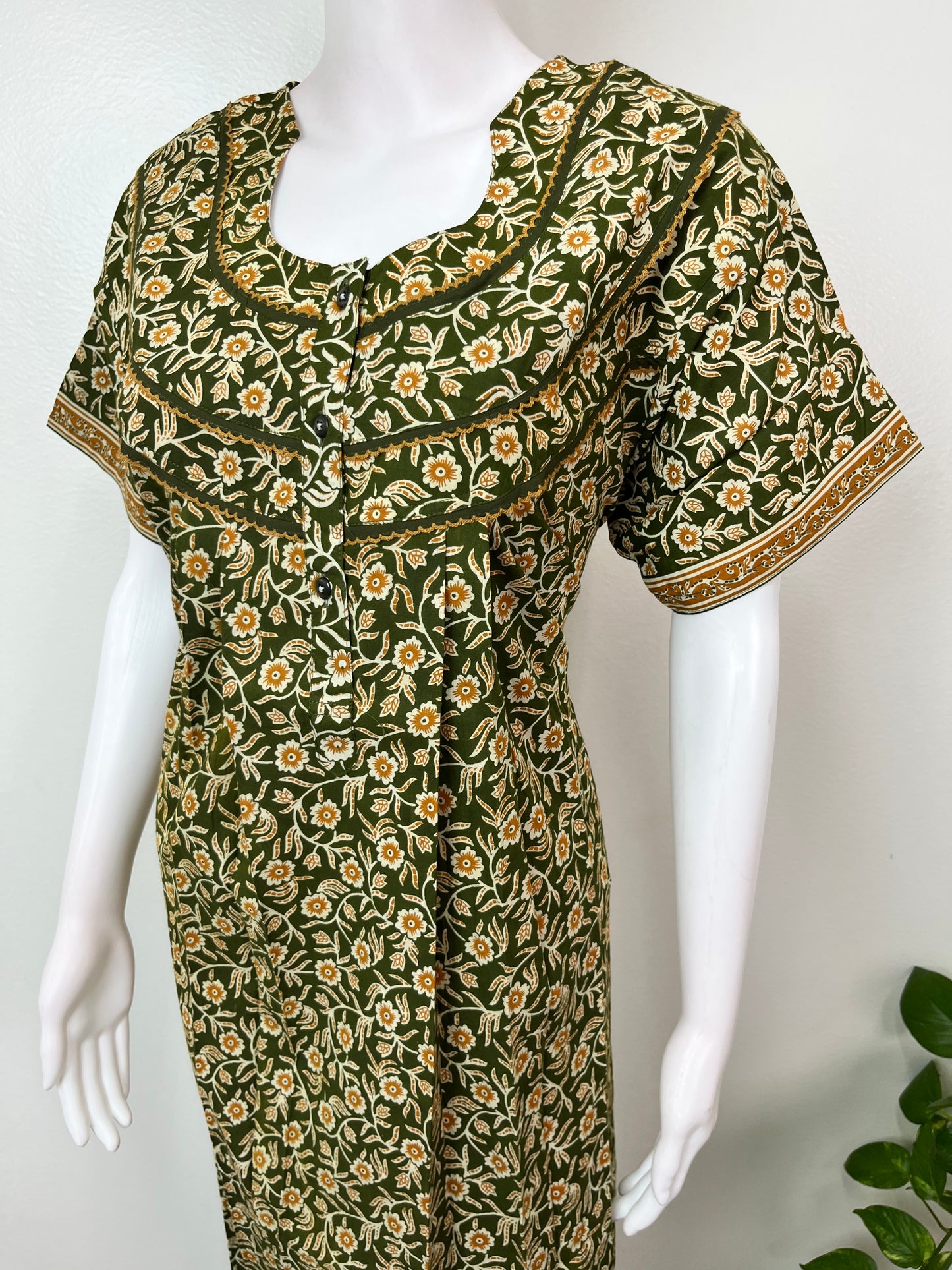 Bottle Green Pure Cotton Nighty with Contrast Print