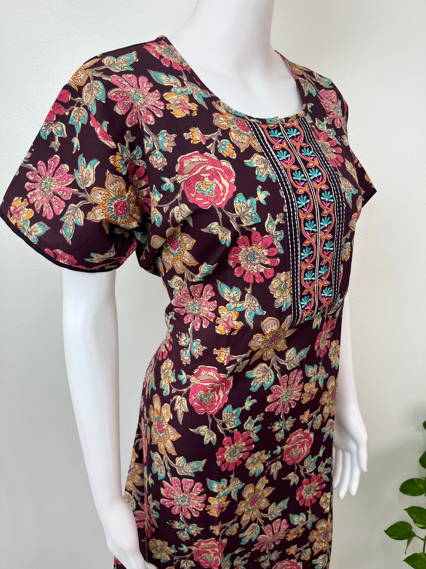 Wine Classic Embroidered Pure Cotton Nightgown