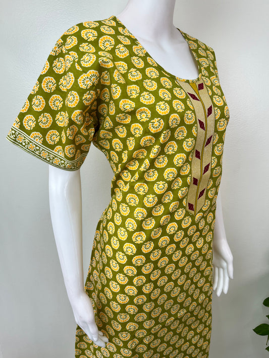 Green Classic Embroidered Pure Cotton Nightgown