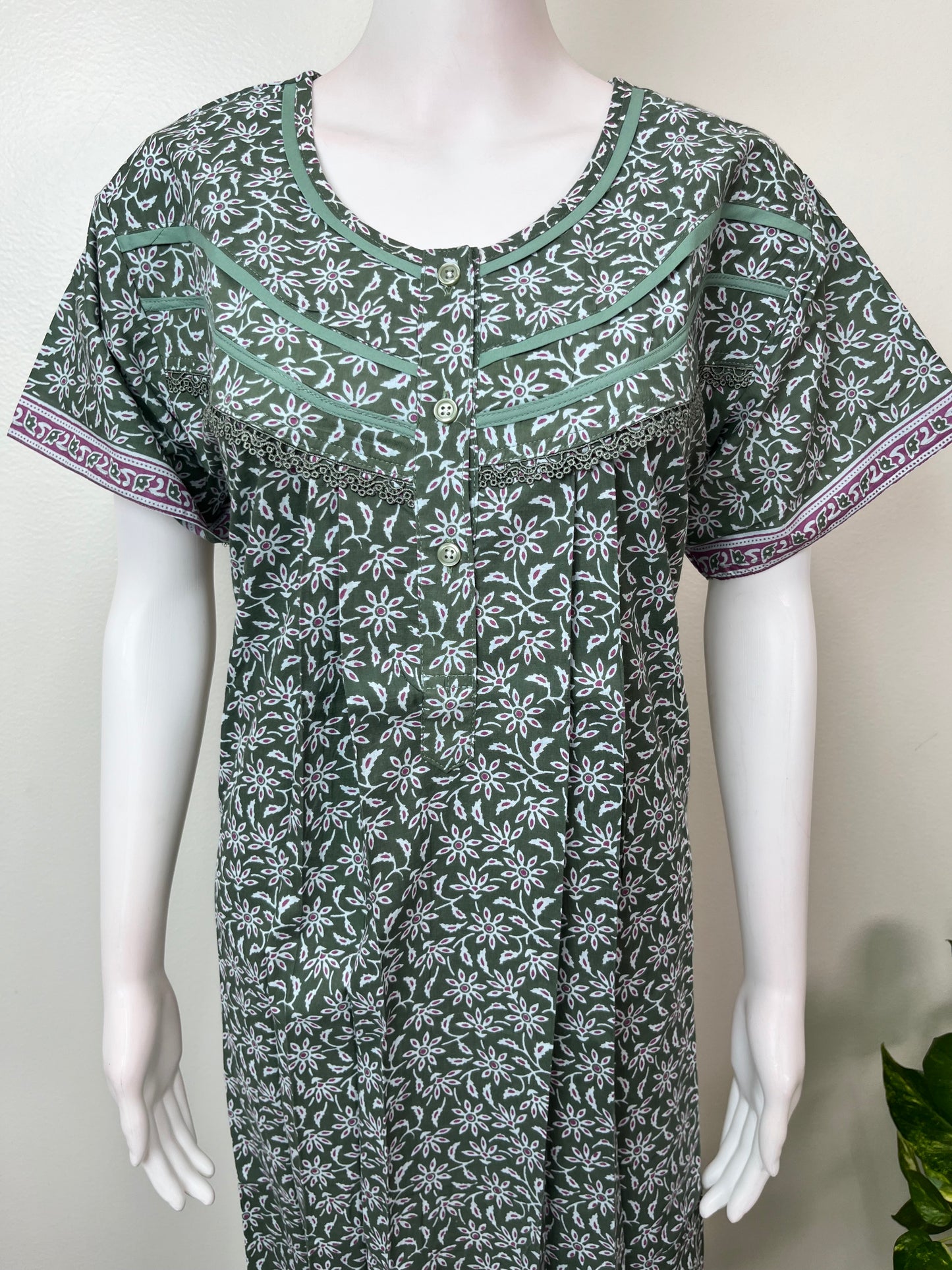 Emerald Green Floral Printed Pure Cotton Nightgown