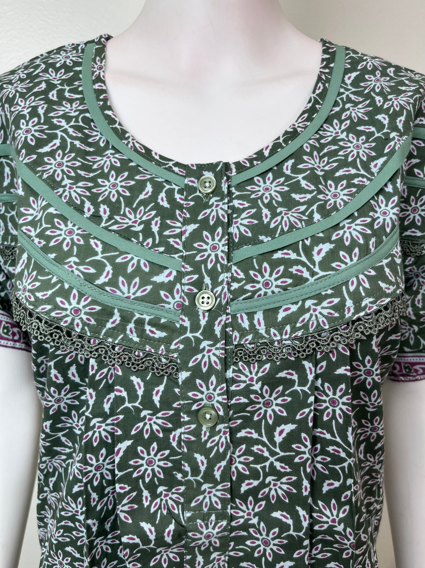 Emerald Green Floral Printed Pure Cotton Nightgown