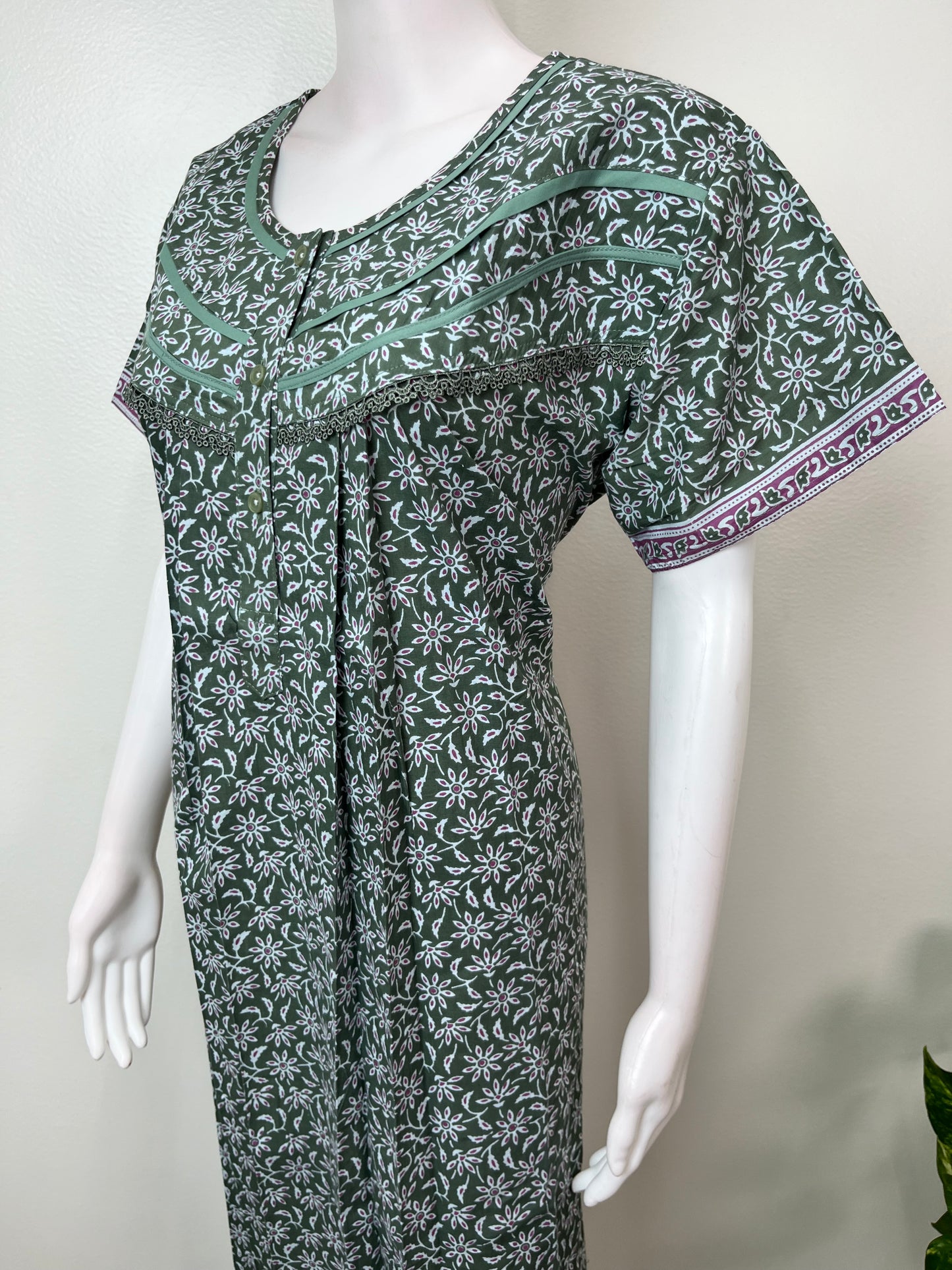 Emerald Green Floral Printed Pure Cotton Nightgown