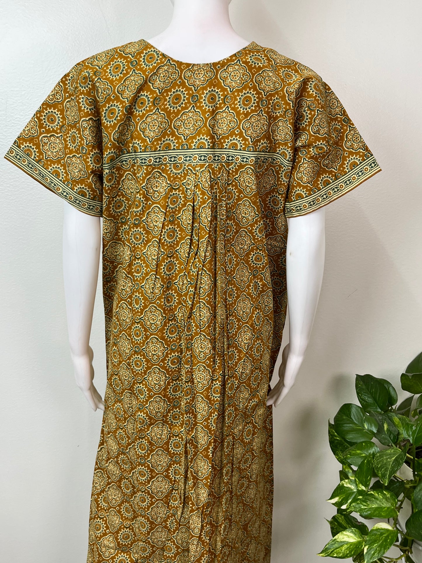 Pleated Style Pure Cotton Nightgown