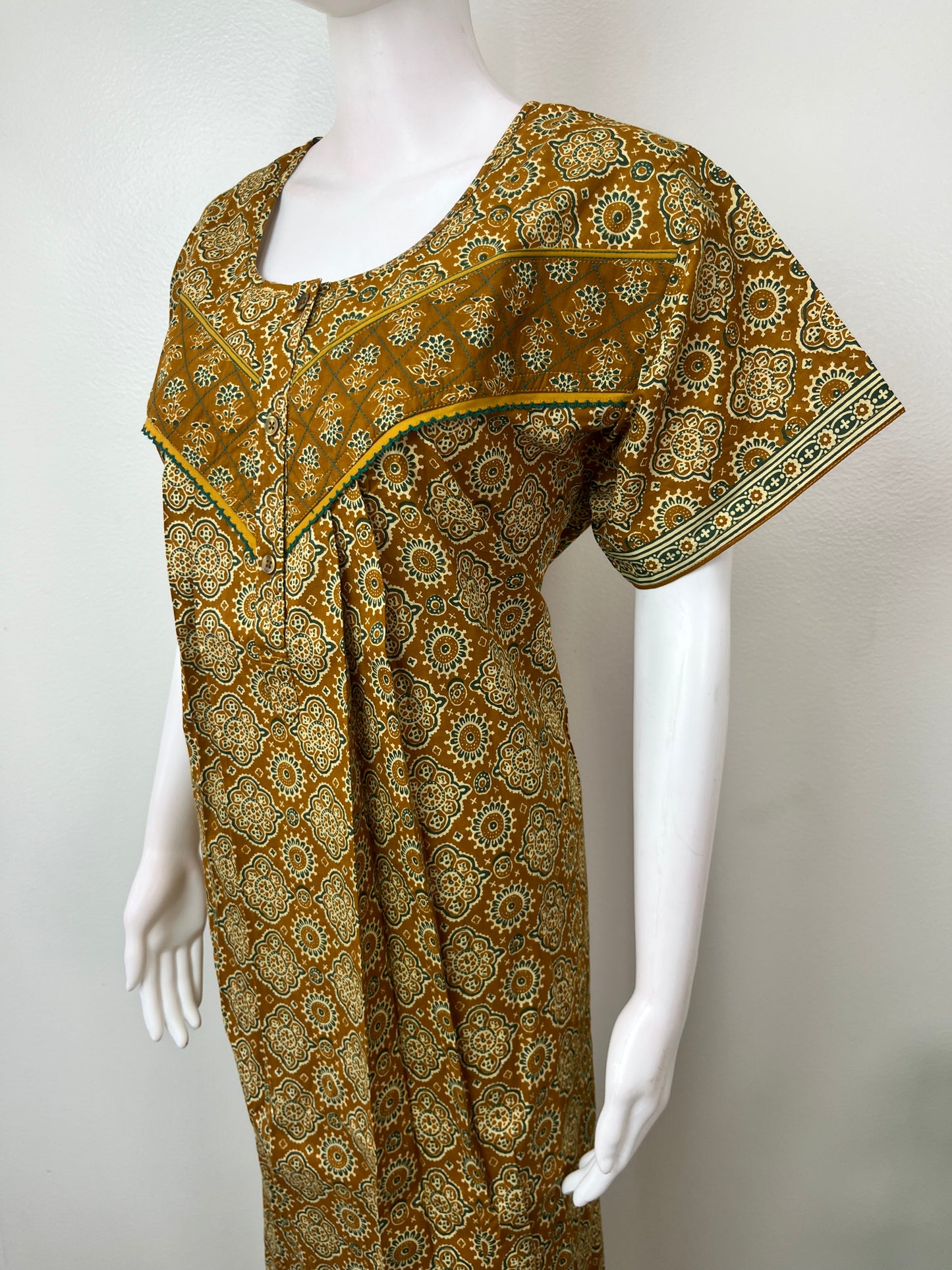 Pleated Style Pure Cotton Nightgown