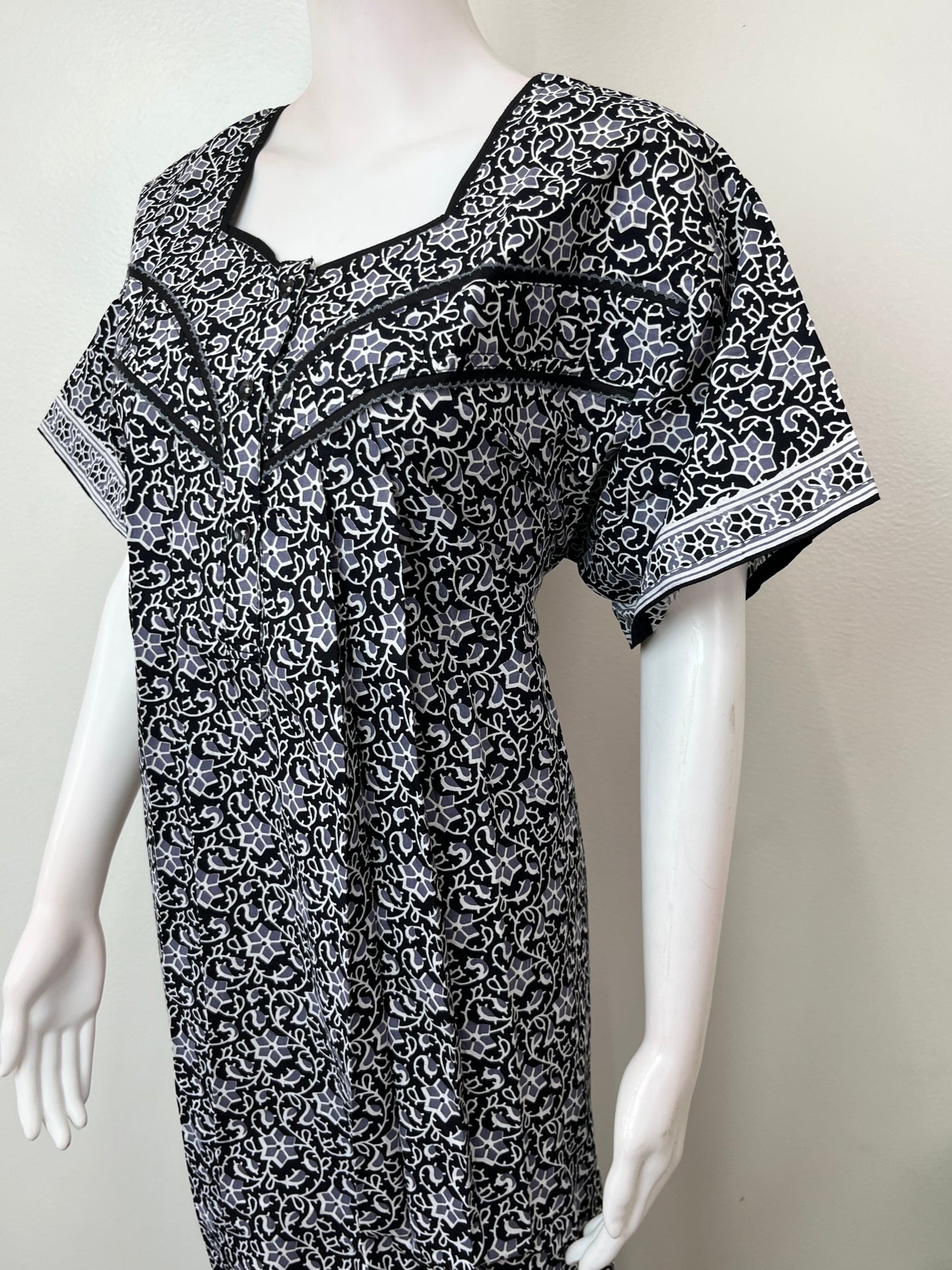 Black 100% Cotton Soft & Comfortable Nightgown