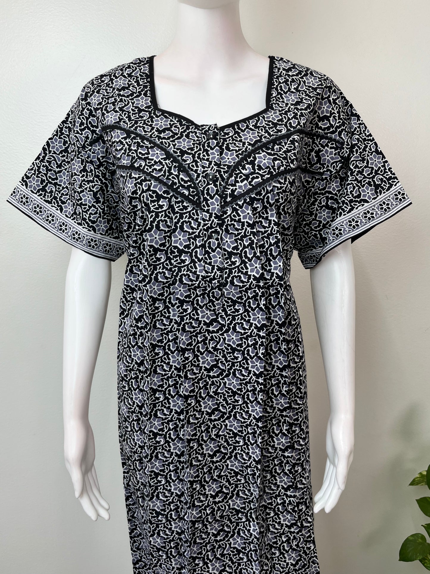 Black 100% Cotton Soft & Comfortable Nightgown