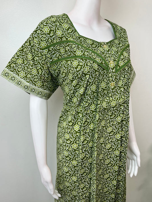 Pleated Style 100% Cotton Women's Nightgown