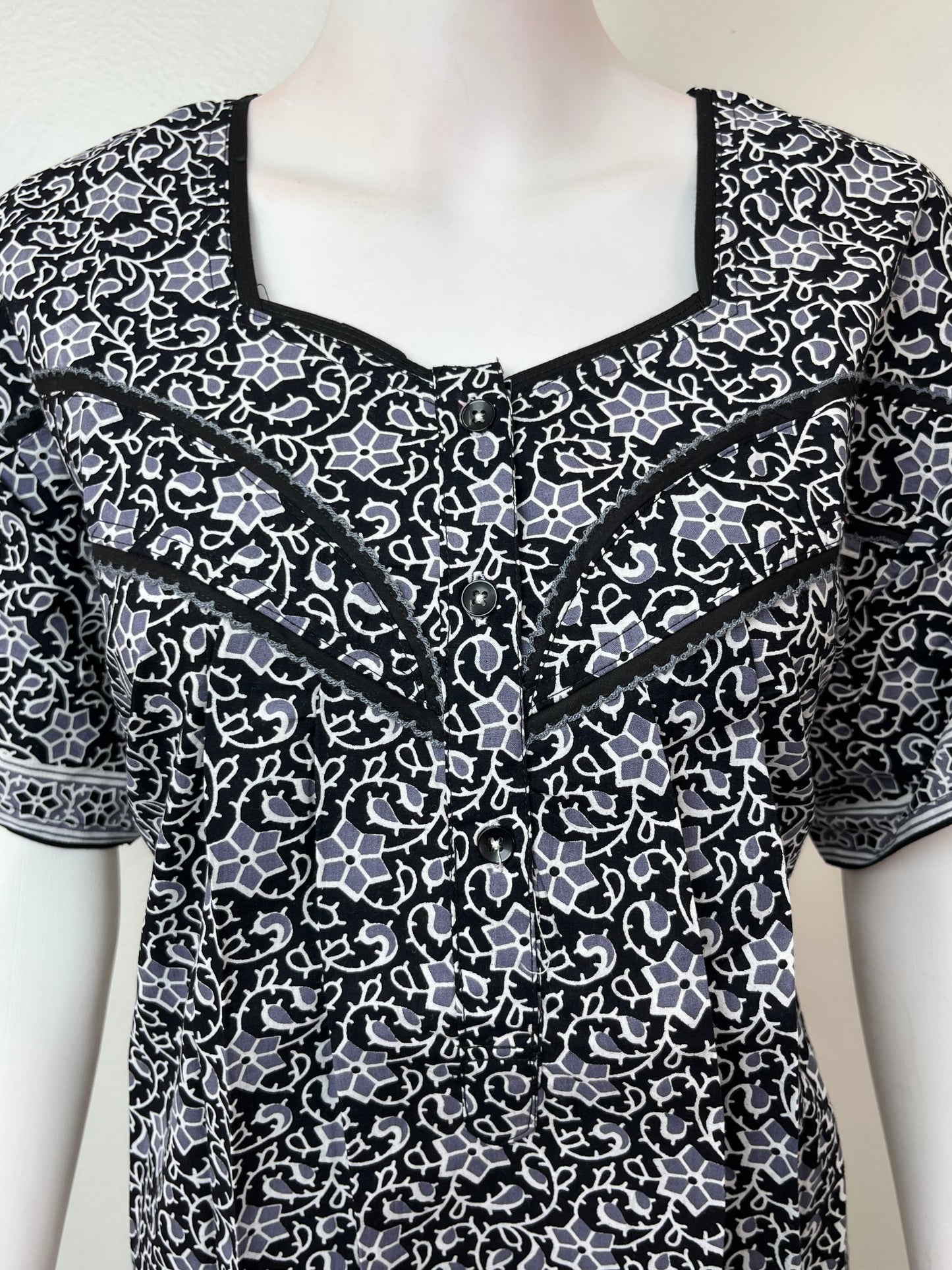 Black 100% Cotton Soft & Comfortable Nightgown