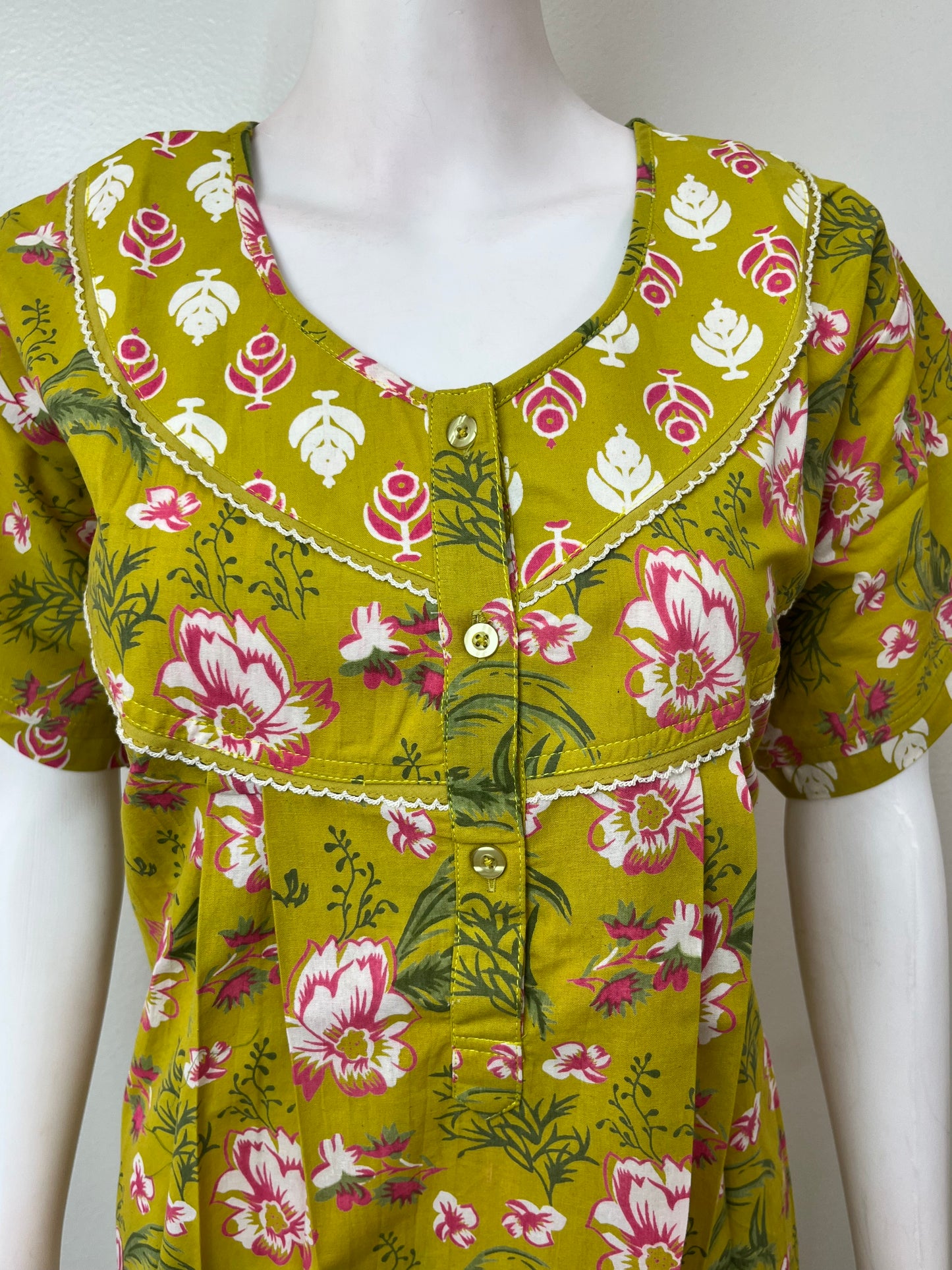 Dandelion Yellow Pure Cotton Nightgown