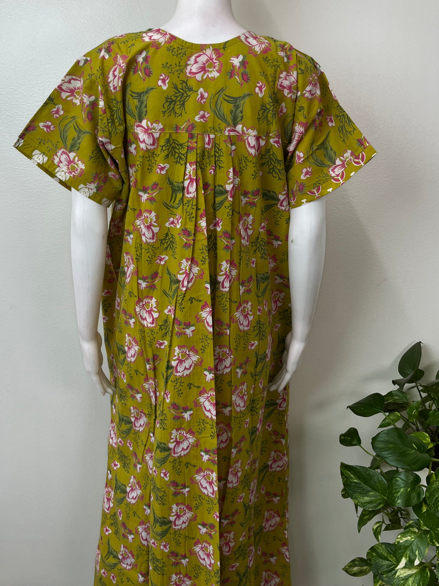 Dandelion Yellow Pure Cotton Nightgown