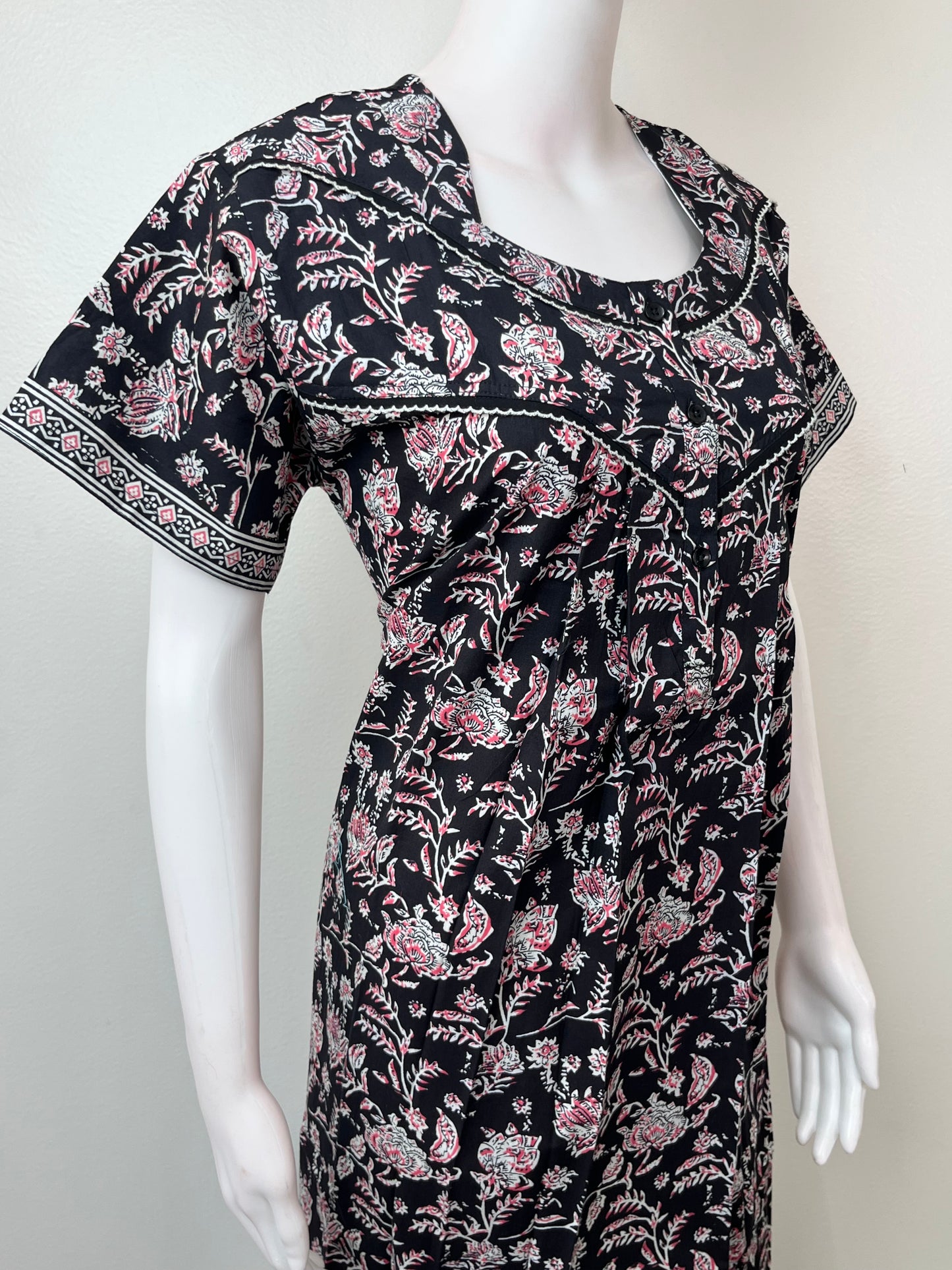 Black Elegant & Breathable Pure Cotton Nightgown