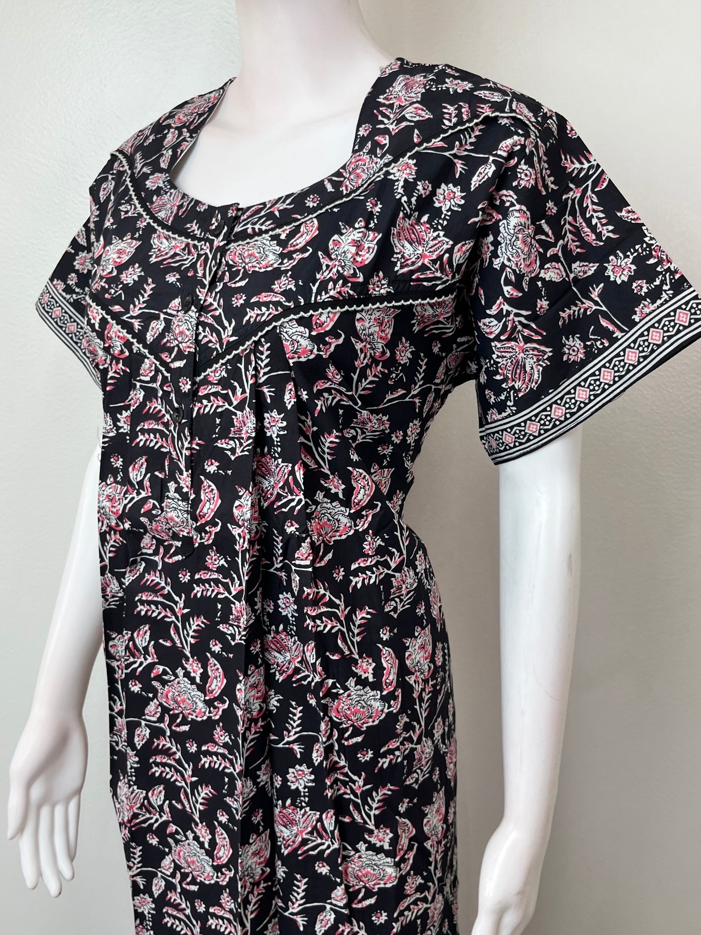 Black Elegant & Breathable Pure Cotton Nightgown