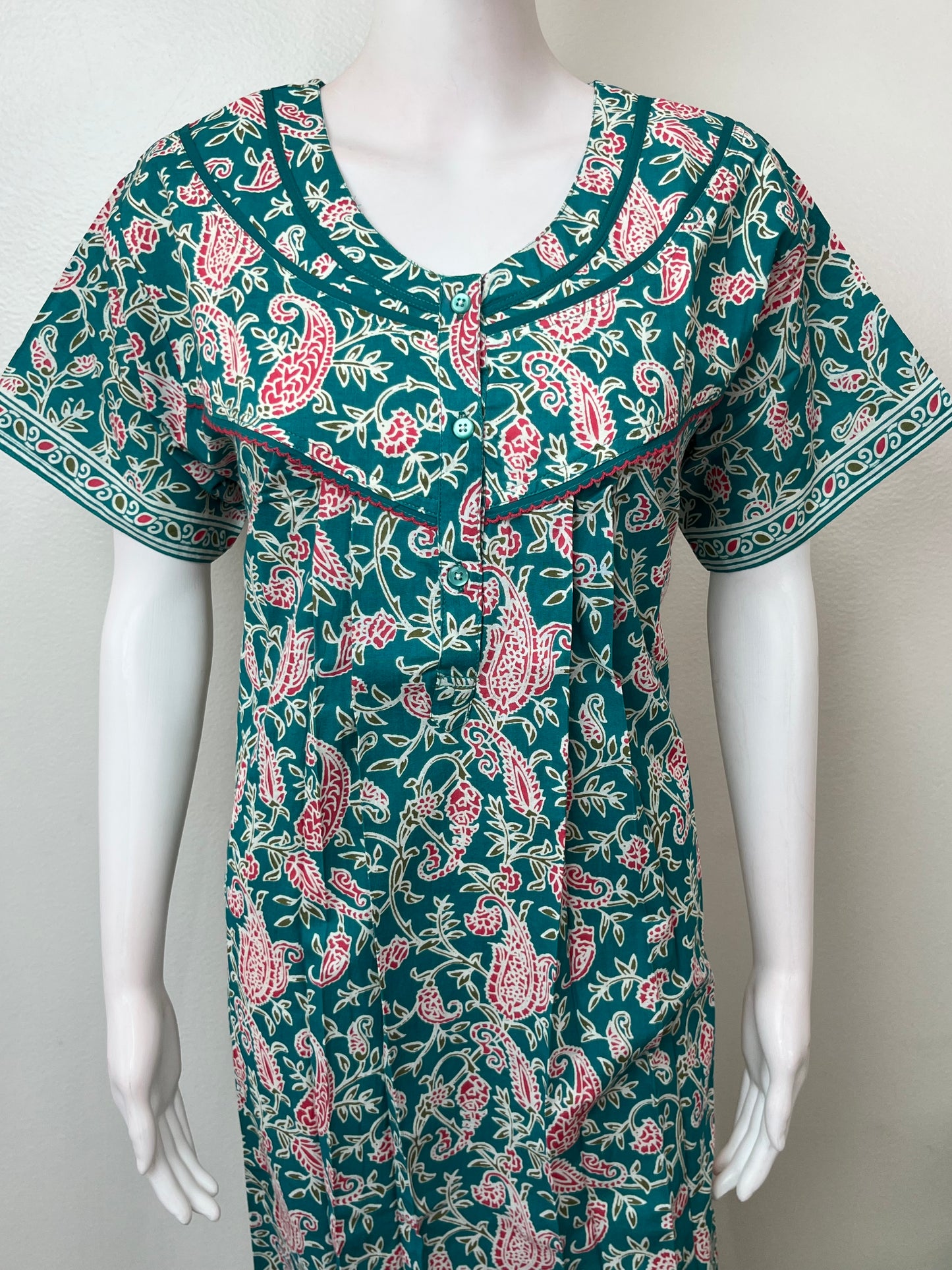 Green Pure Cotton Nightgown With Contrast Print