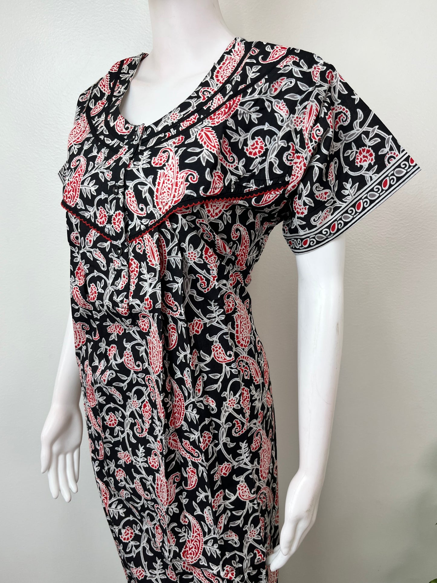 Black Elegant & Comfortable Pure Cotton Nightgown