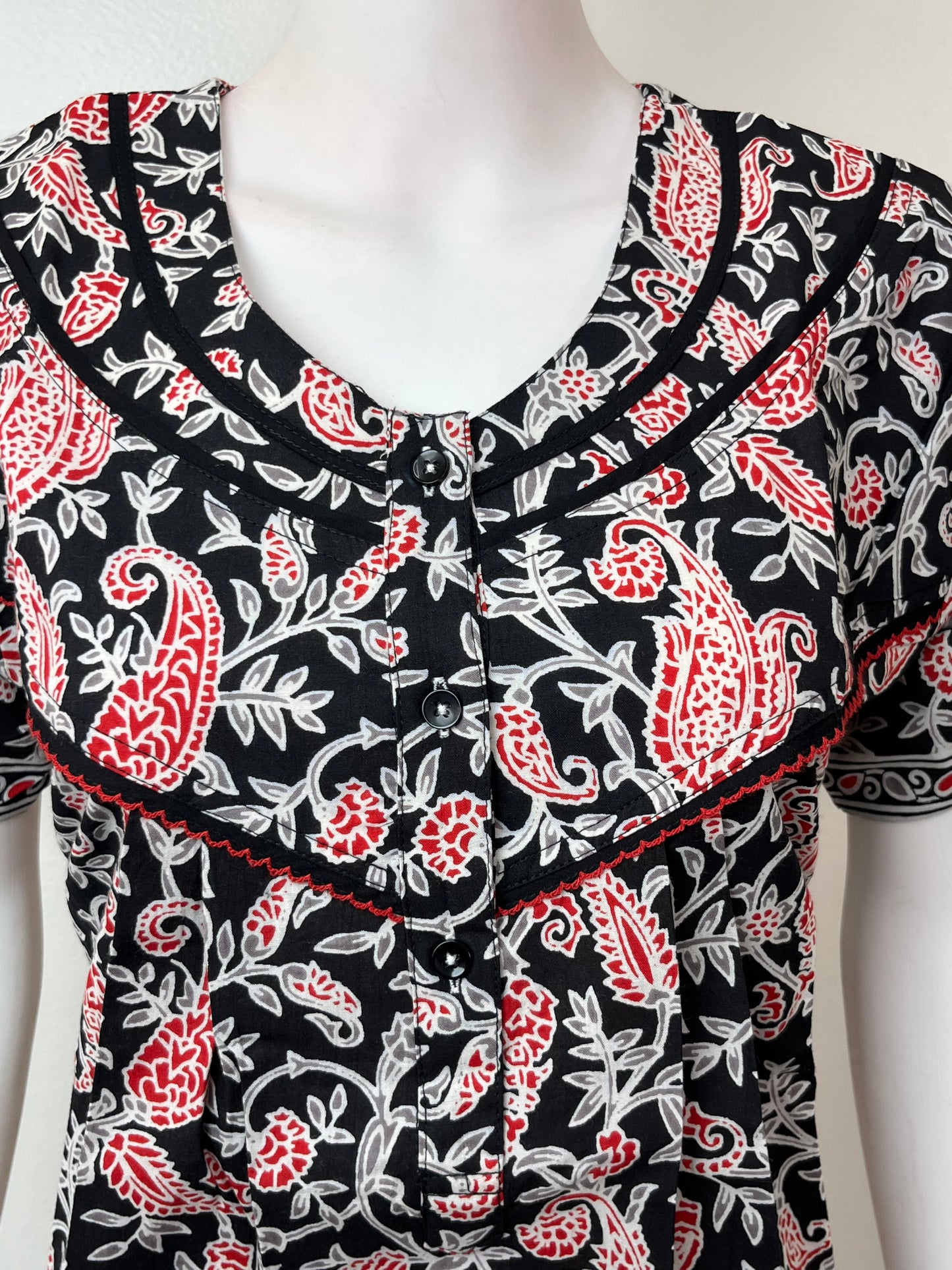 Black Elegant & Comfortable Pure Cotton Nightgown