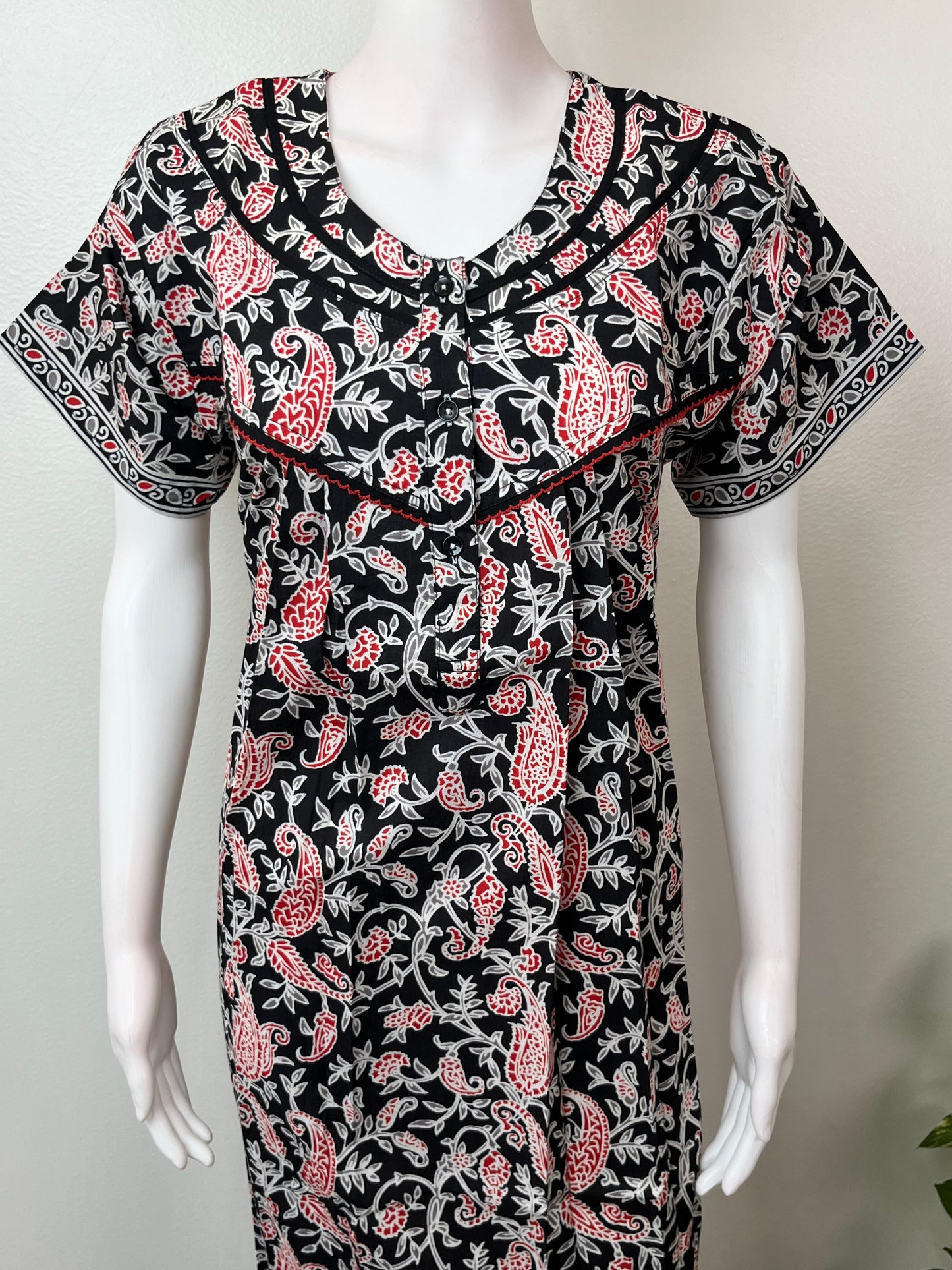 Black Elegant & Comfortable Pure Cotton Nightgown