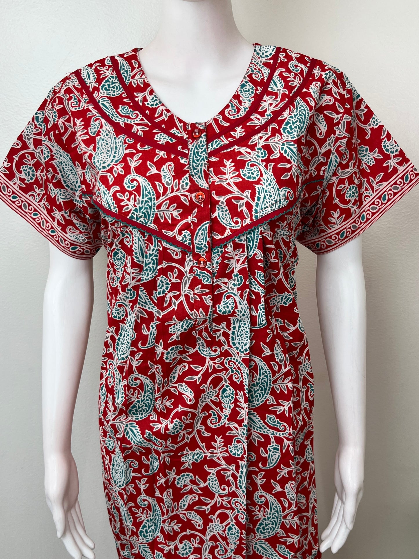 Red Pleated Style Cotton Nightgown