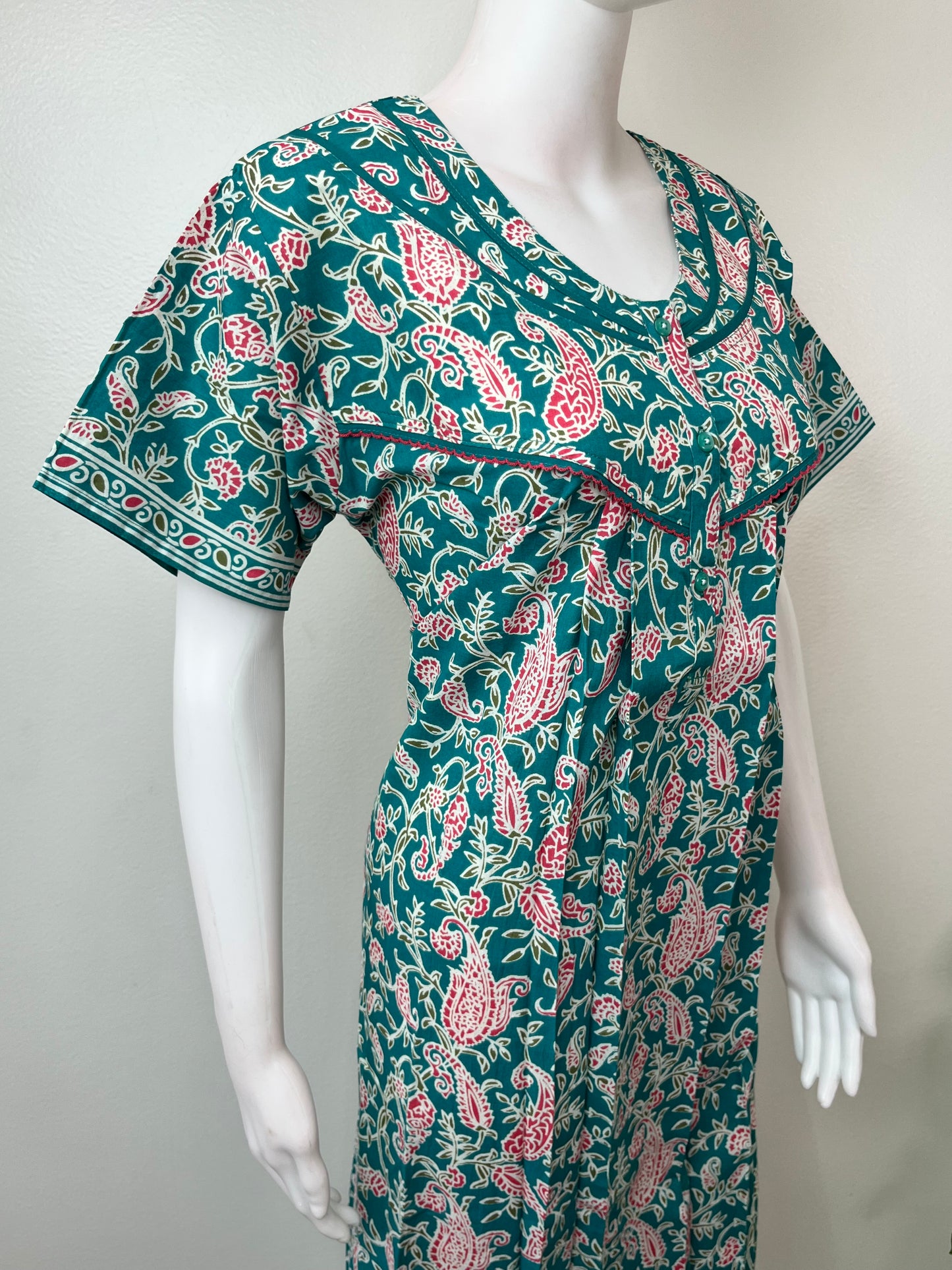 Green Pure Cotton Nightgown With Contrast Print