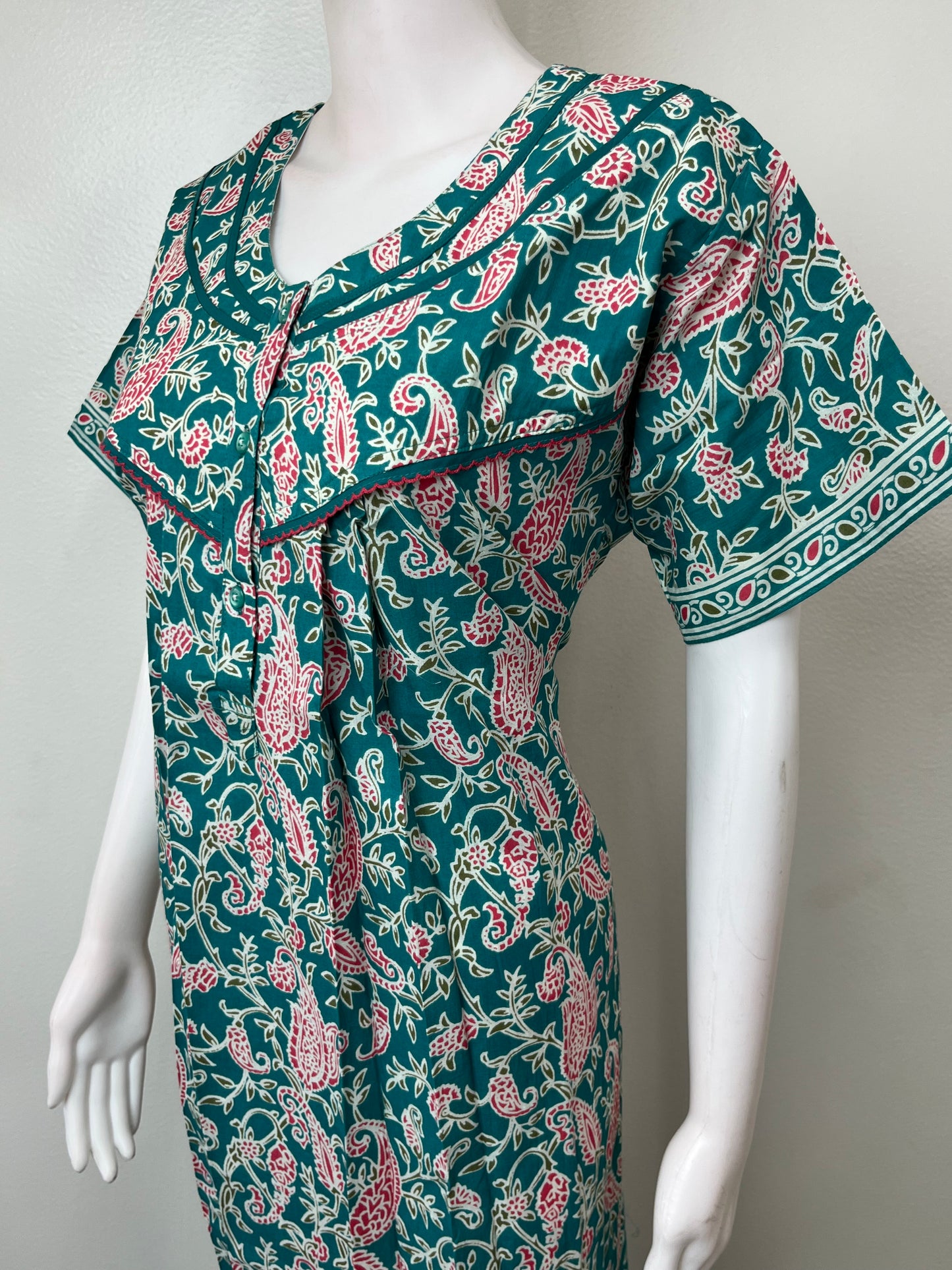 Green Pure Cotton Nightgown With Contrast Print