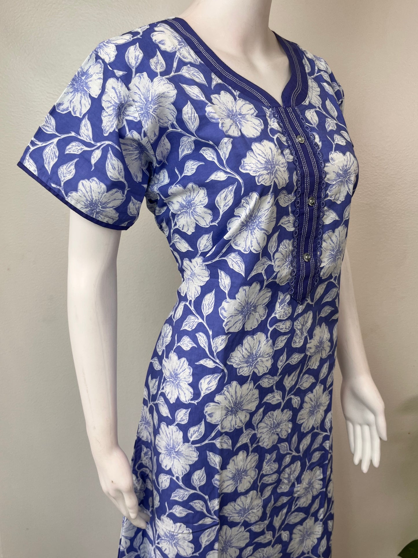 Lavender 100% Cotton Women's Nighty