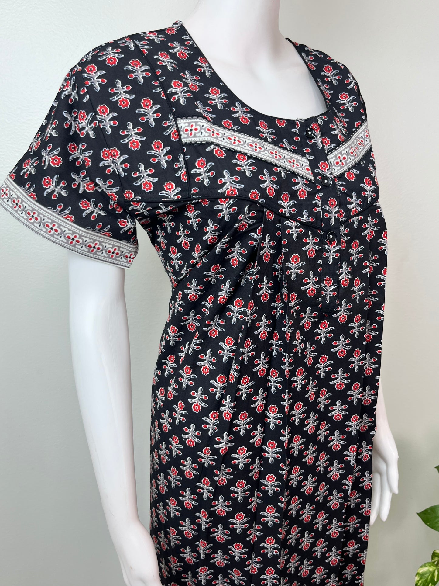 Black Elegant & Breathable Pure Cotton Nightgown