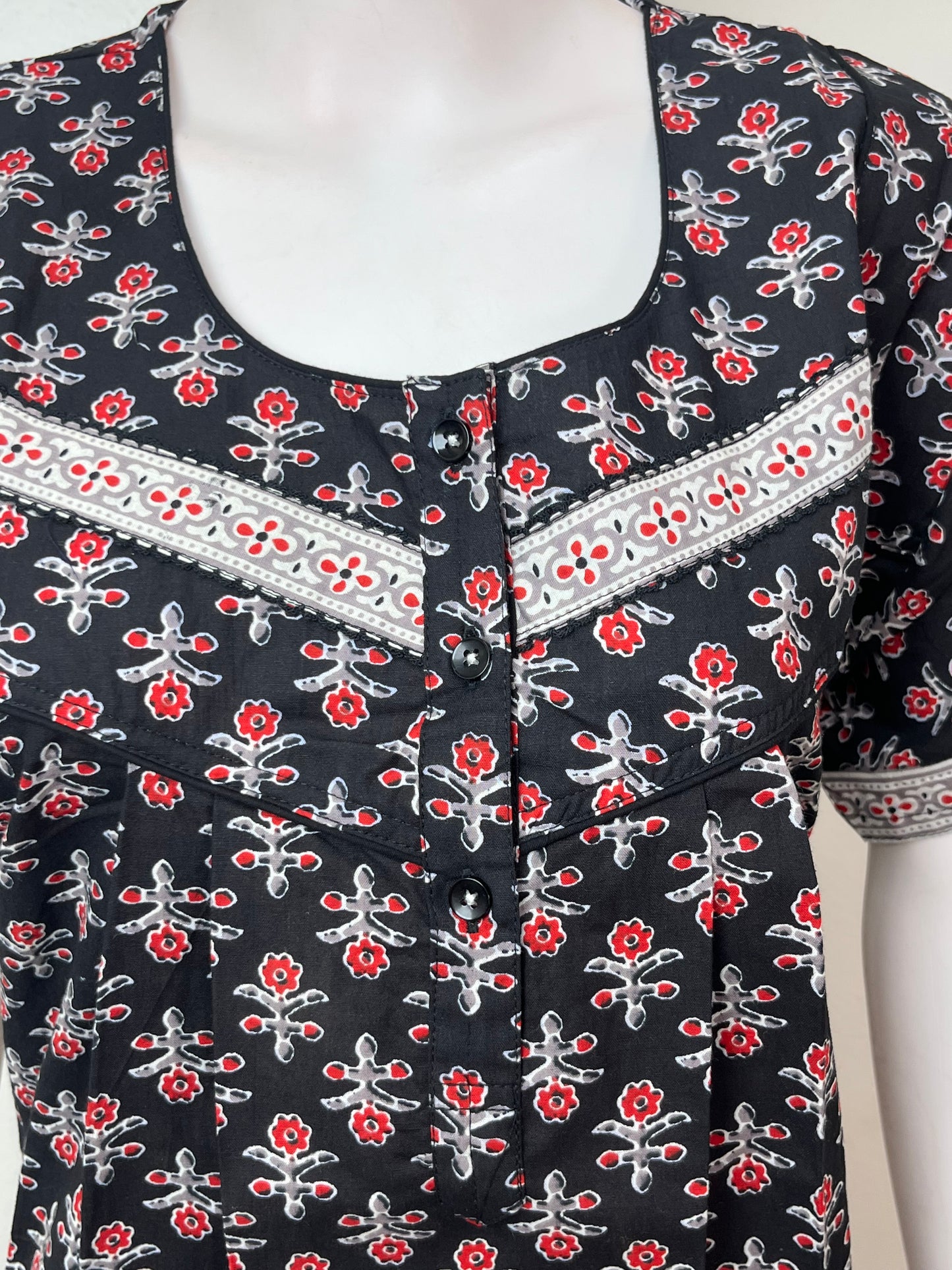 Black Elegant & Breathable Pure Cotton Nightgown