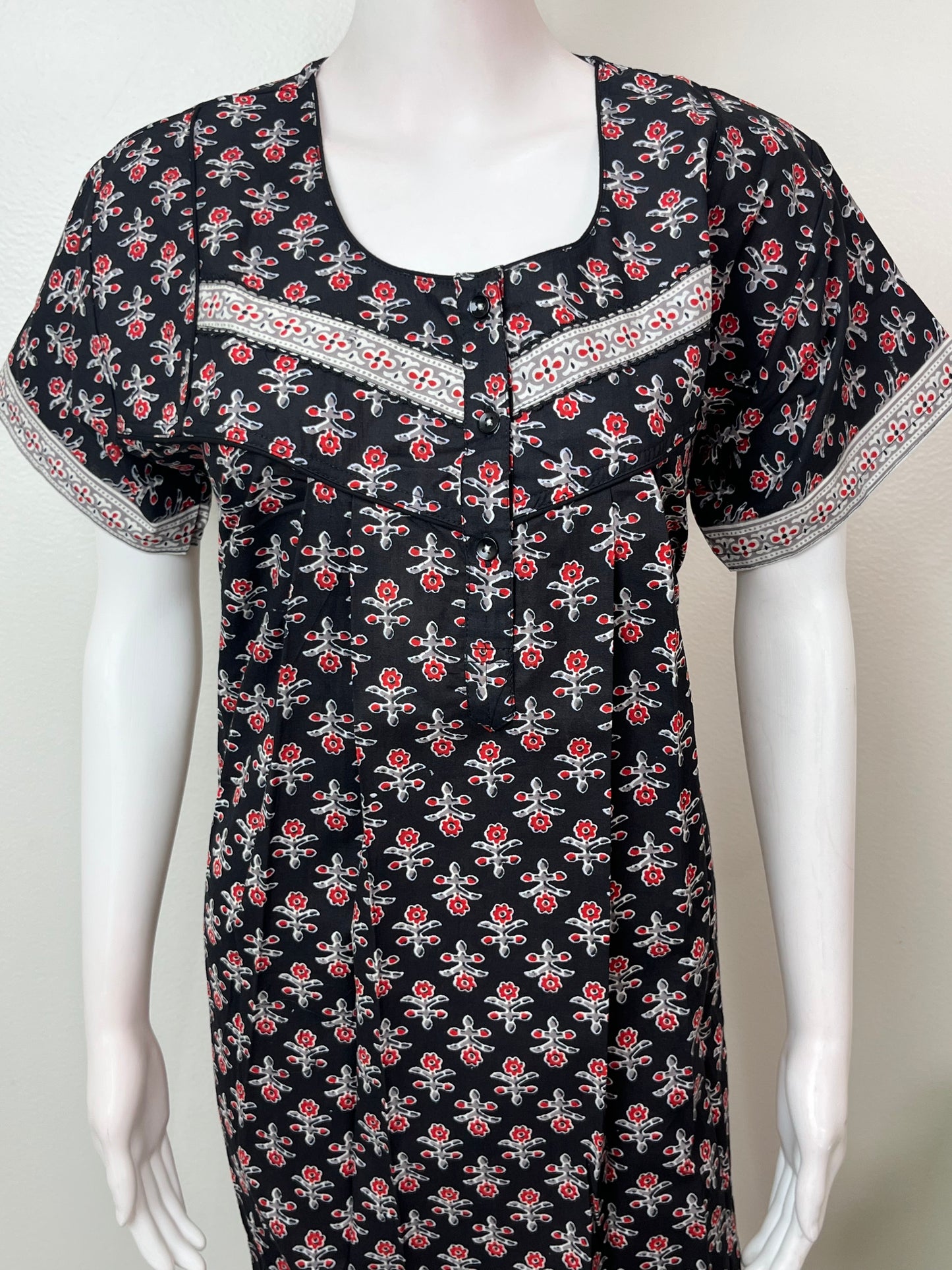 Black Elegant & Breathable Pure Cotton Nightgown