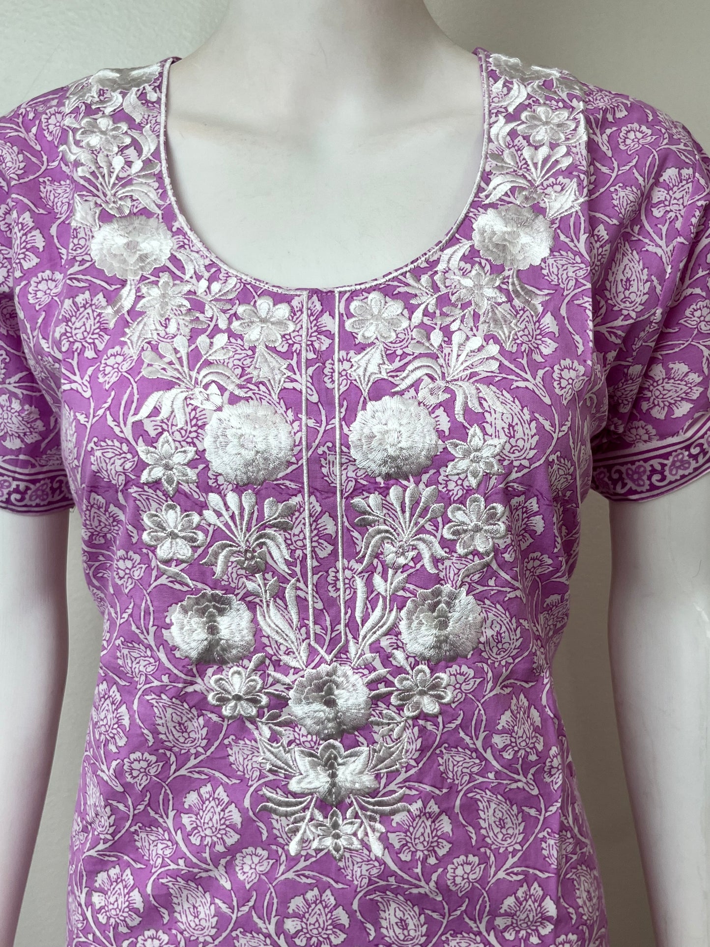 Lavender Pure Cotton Women's Nightgown