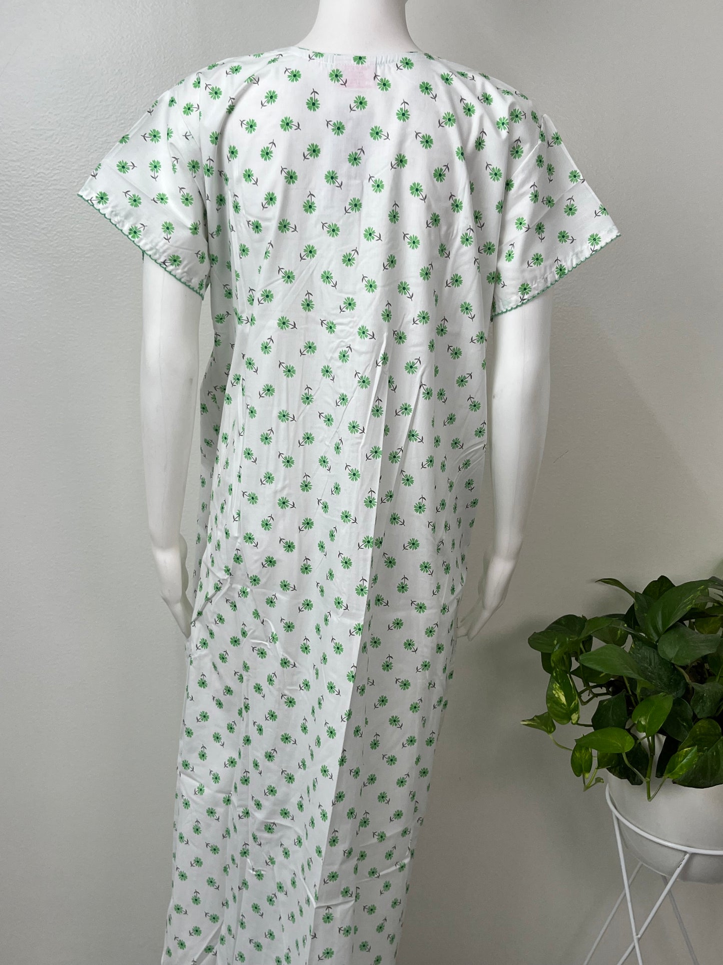 Green Printed Polyester Cotton Women's Nightgown