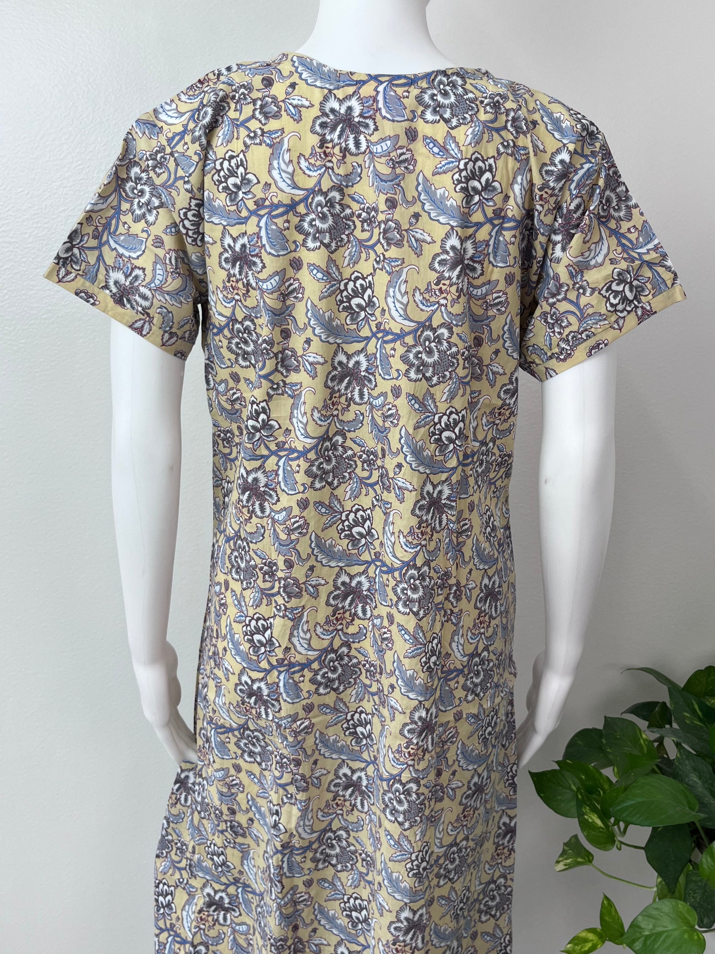 Yellow 100% Cotton Nightgown With Classic Embroidery