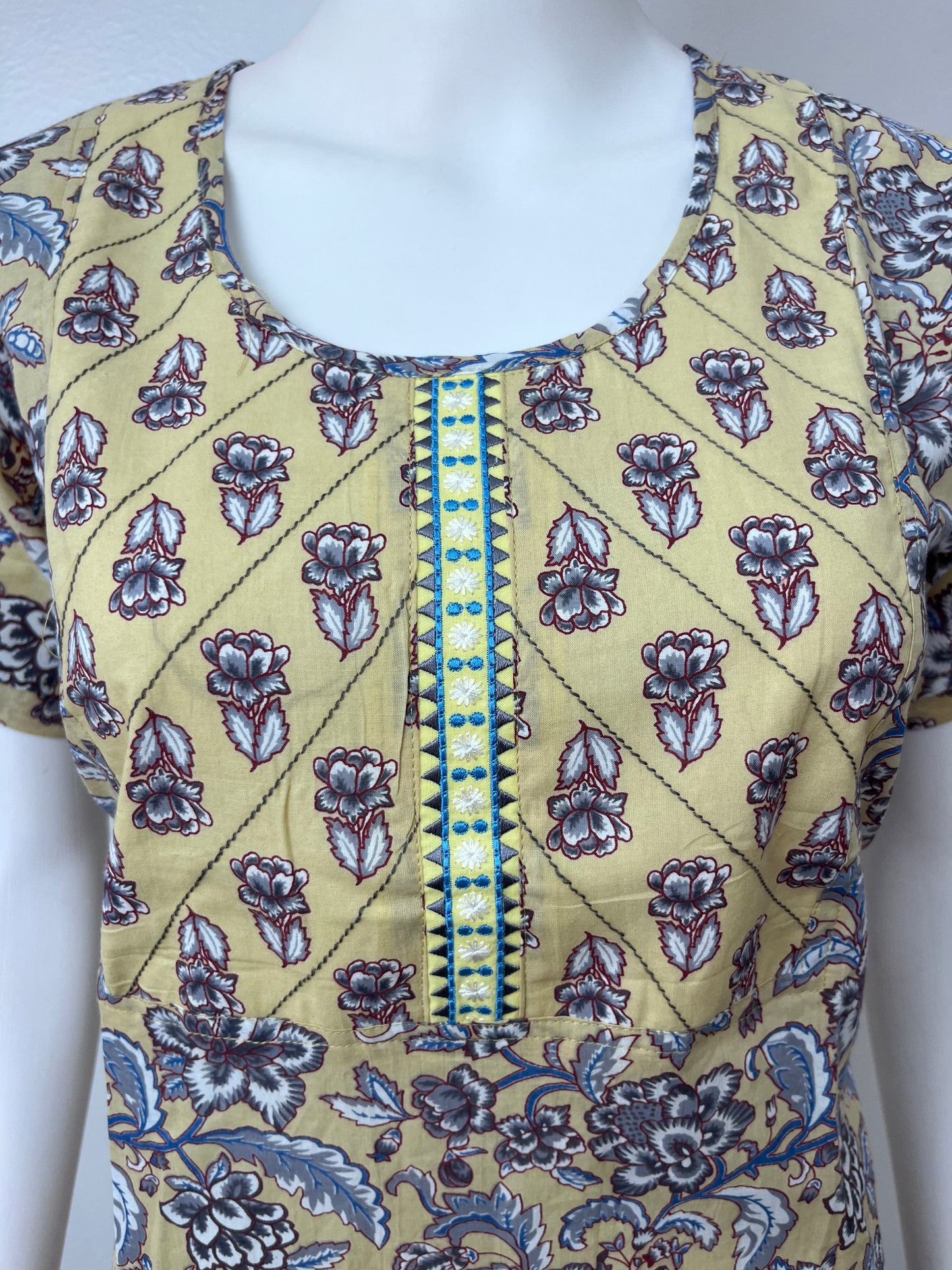 Yellow 100% Cotton Nightgown With Classic Embroidery