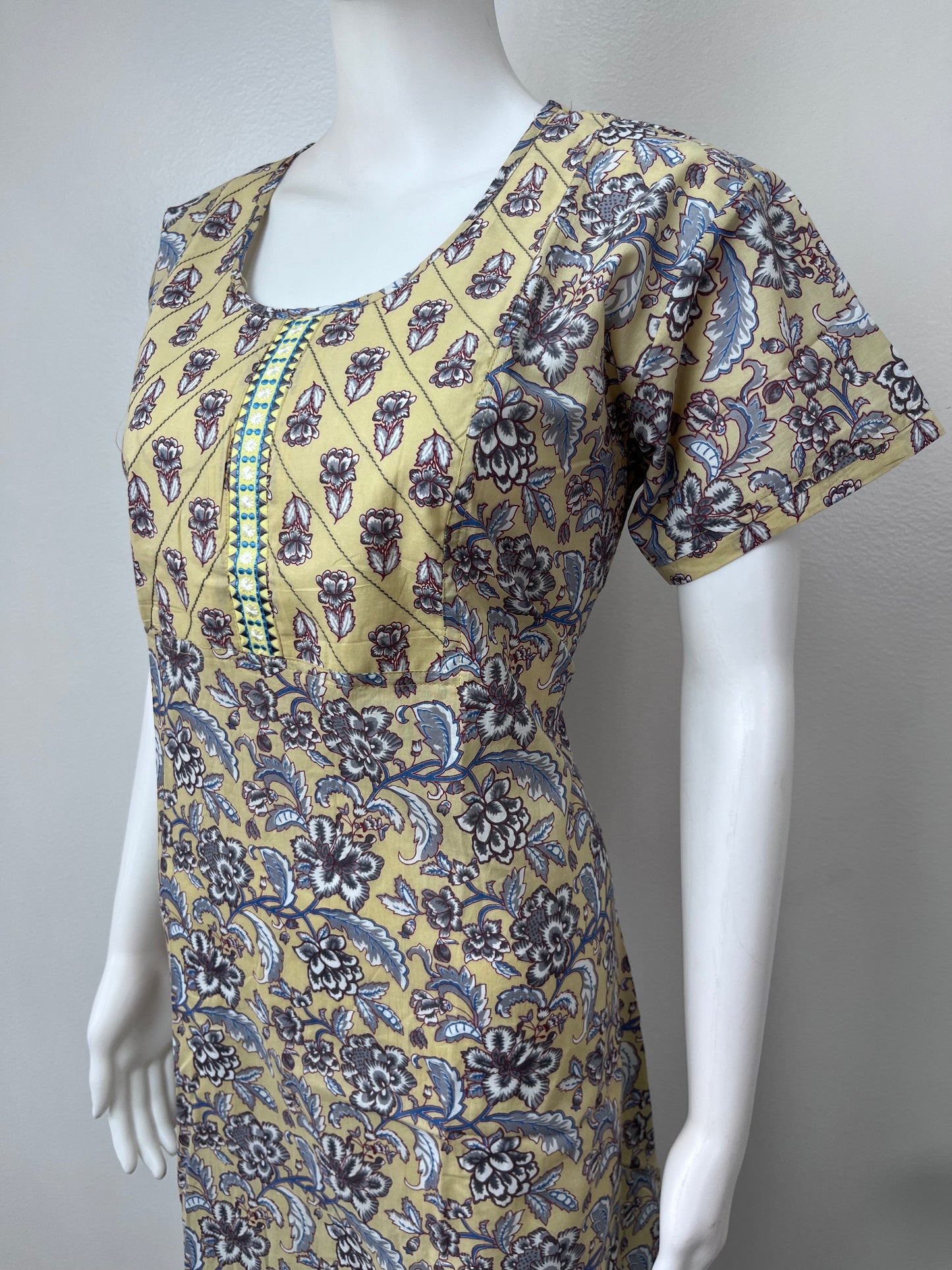 Yellow 100% Cotton Nightgown With Classic Embroidery
