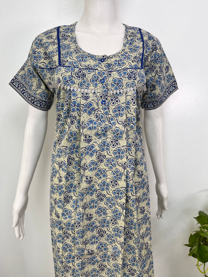 Pure cotton pleated nightgown for women with pocket