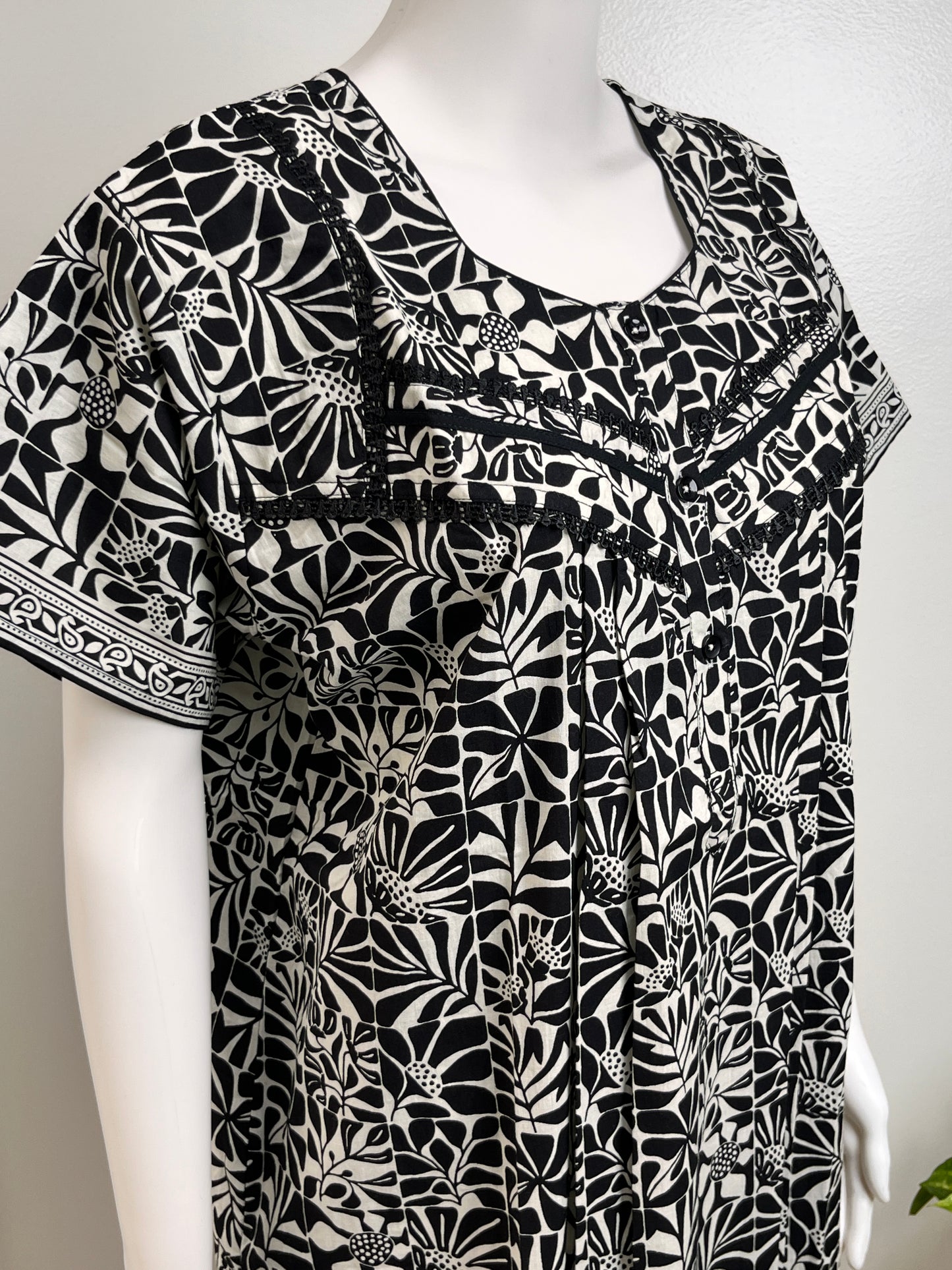 Elegant Floral Cotton Nighty Soft & Breathable