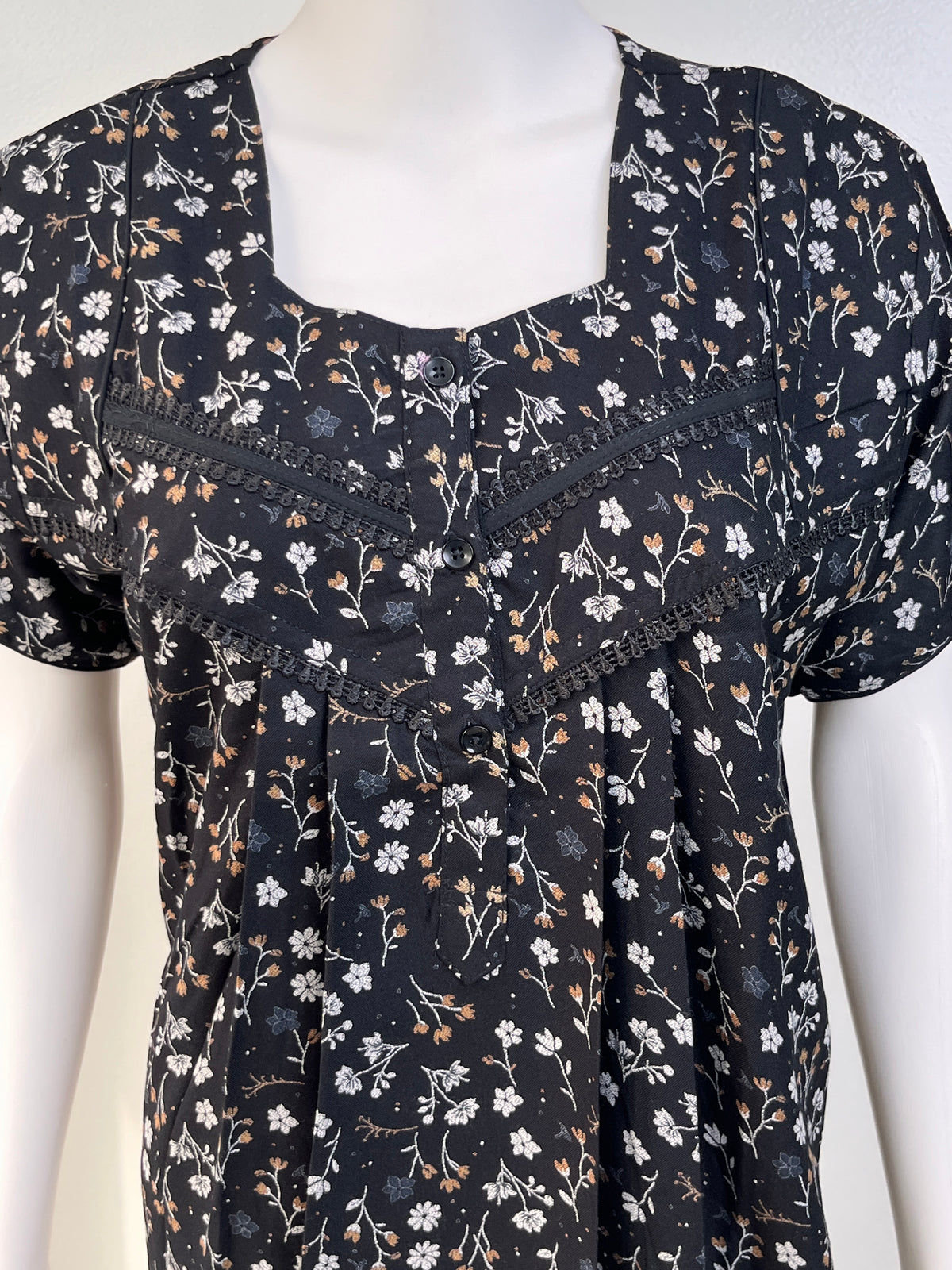 Floral Alpine Nightgown Lightweight & Long-Lasting