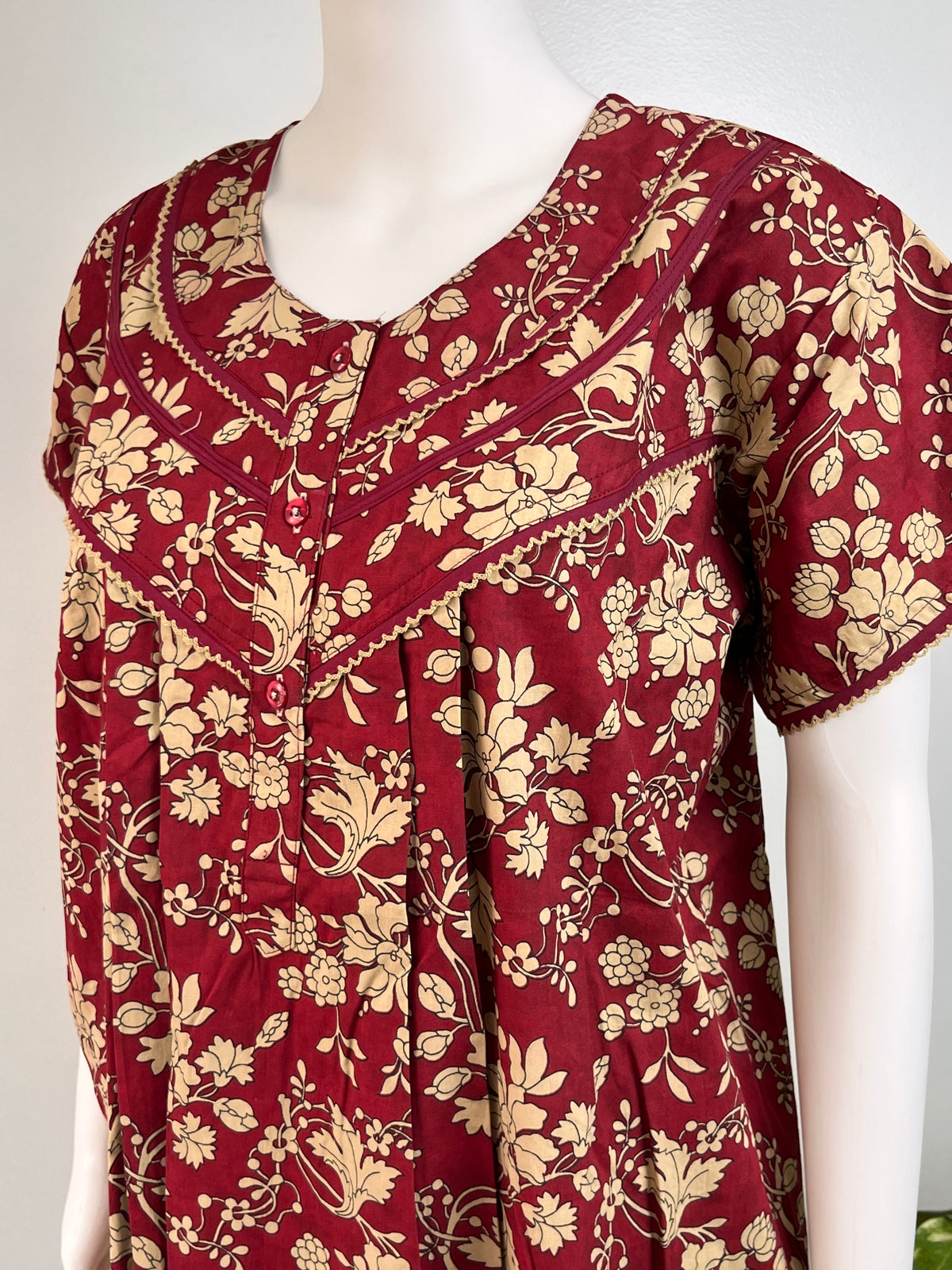 Cotton Fabric Lightweight & Airy Nightgown