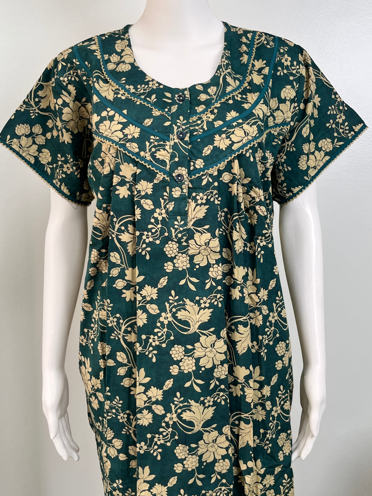 Cotton Fabric Lightweight & Airy Nightgown