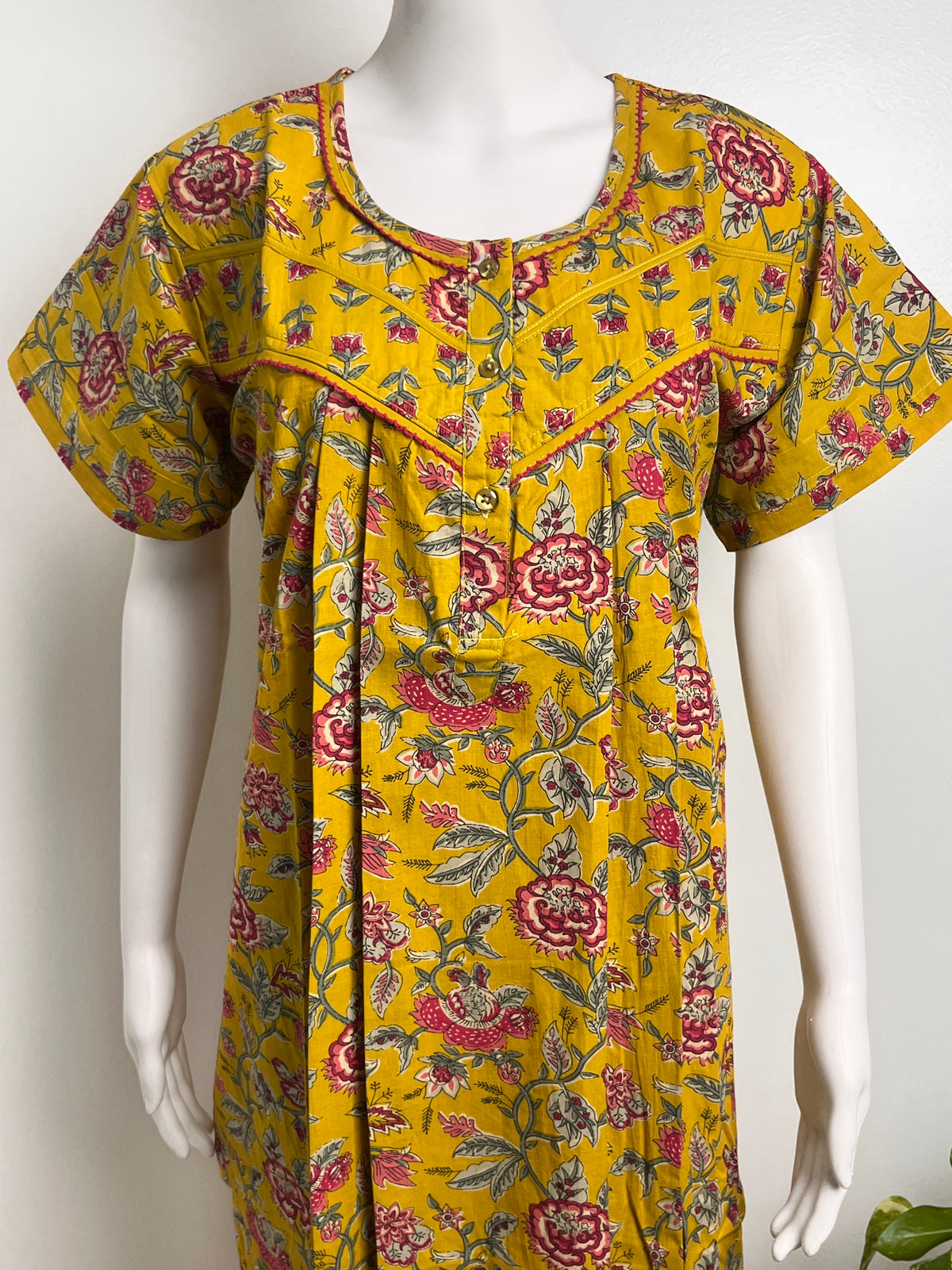 Floral Print Cotton Nighty Lightweight & Comfortable Sleepwear