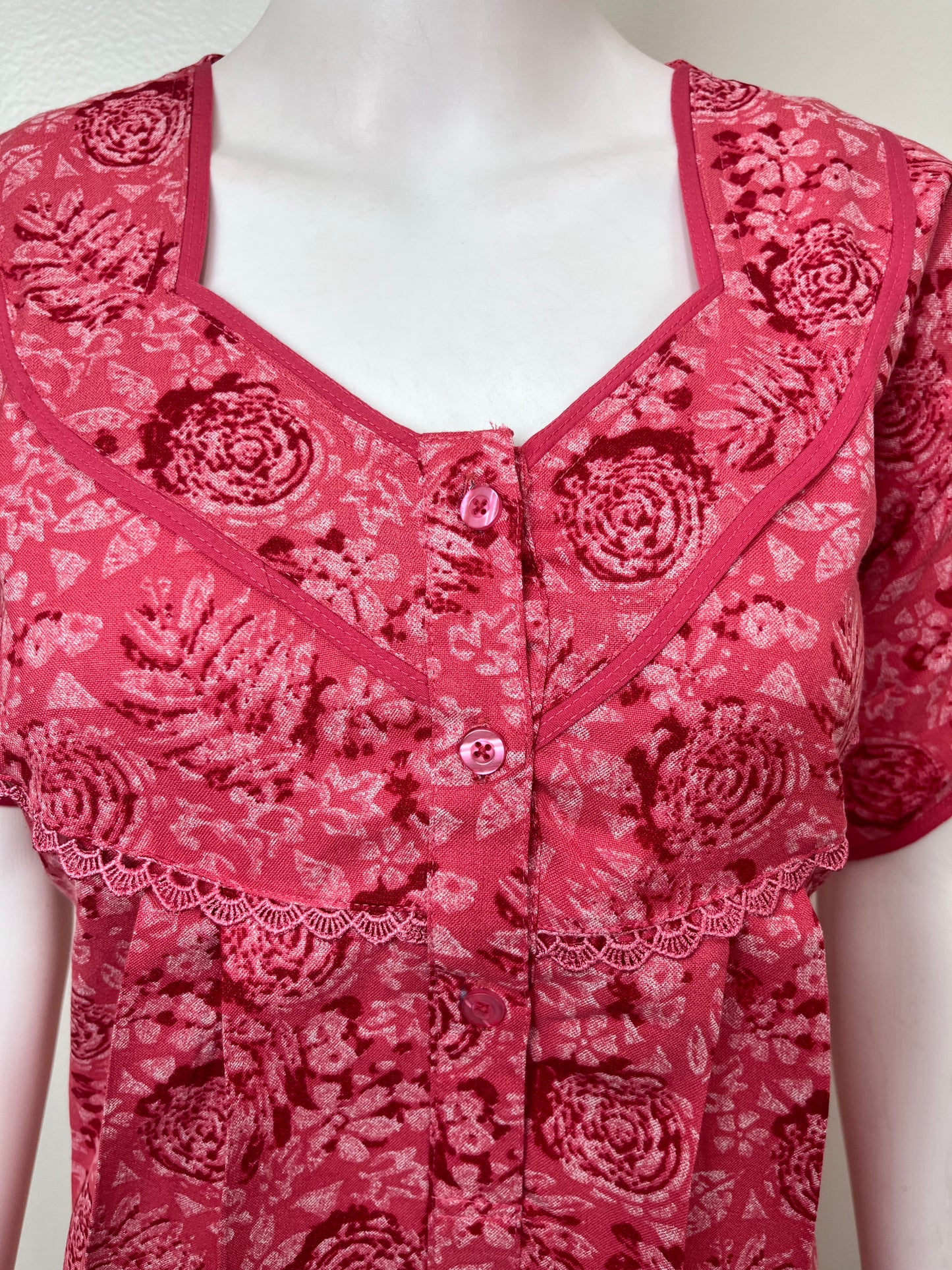 Pink Alpine Nighty Elegant & Long-Lasting