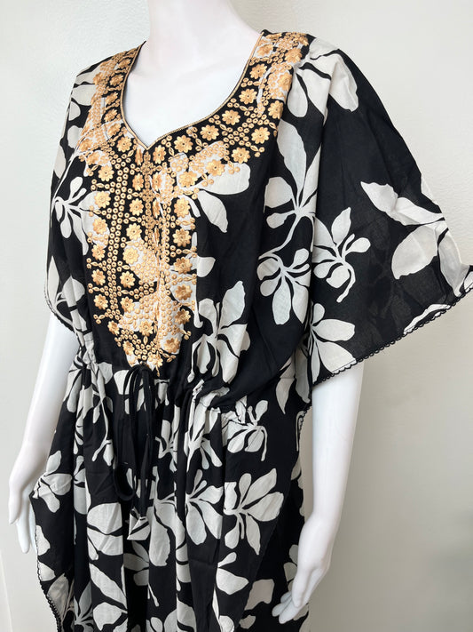 Black Elegant Embroidered Cambric Cotton Kaftan