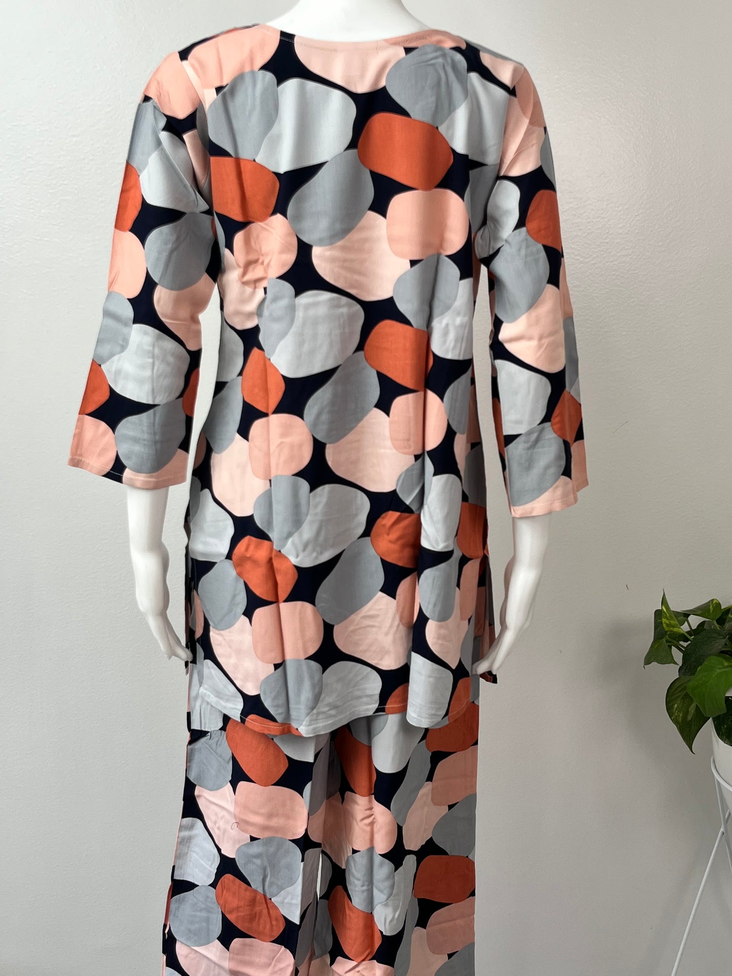 Retro Blooms Rayon Fabric Night Suit