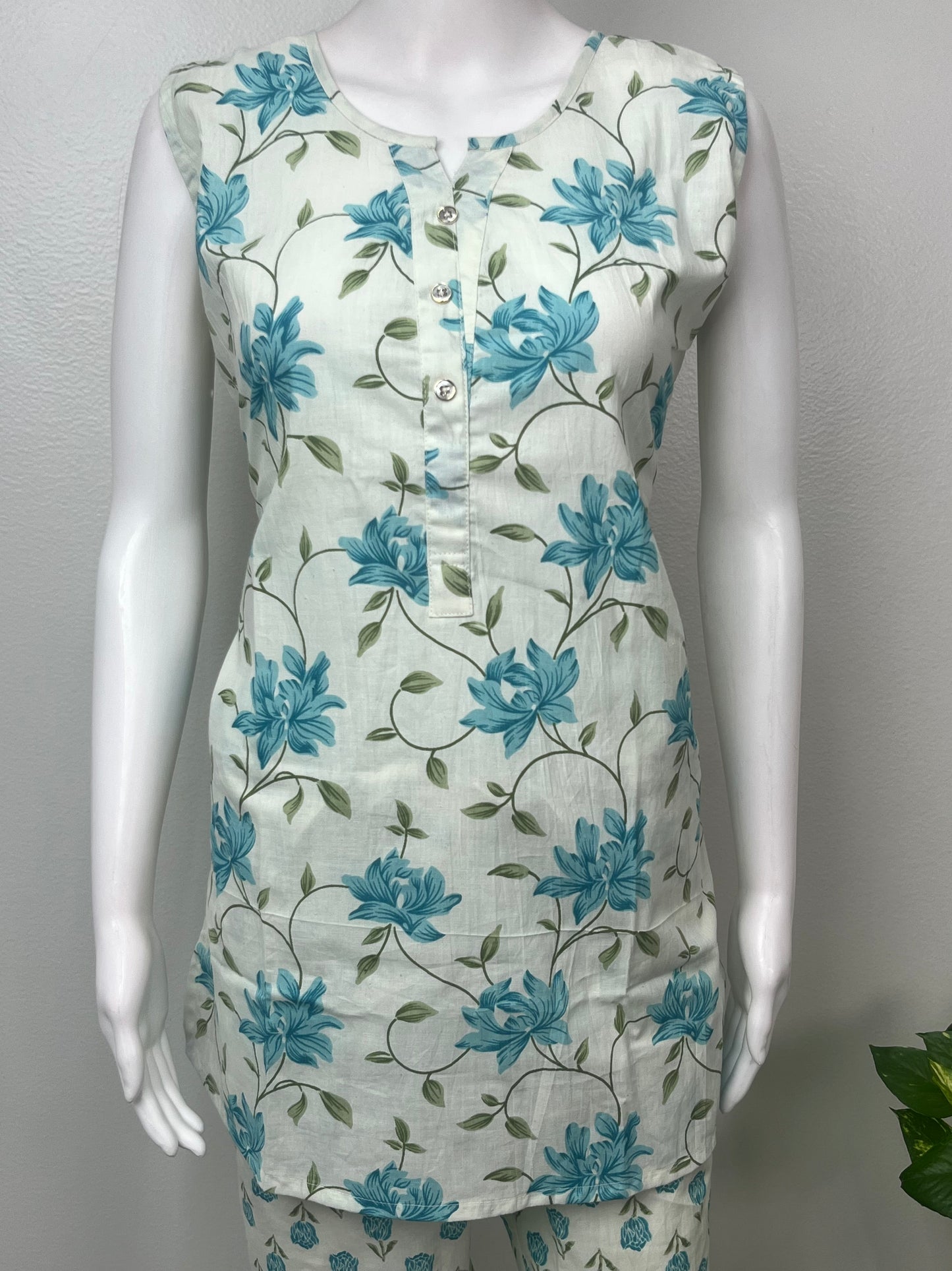 Blue Floral Sleeveless Pure Cotton Night Suit-Co-ord style