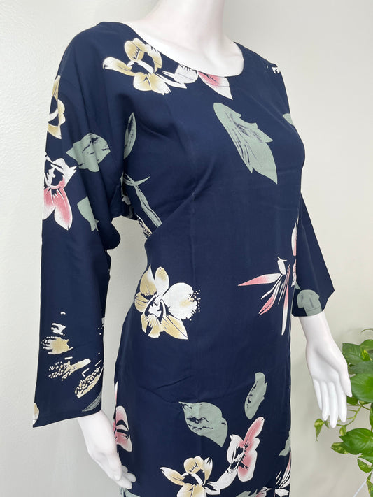 Floral Garden Nightwear Set in Navy
