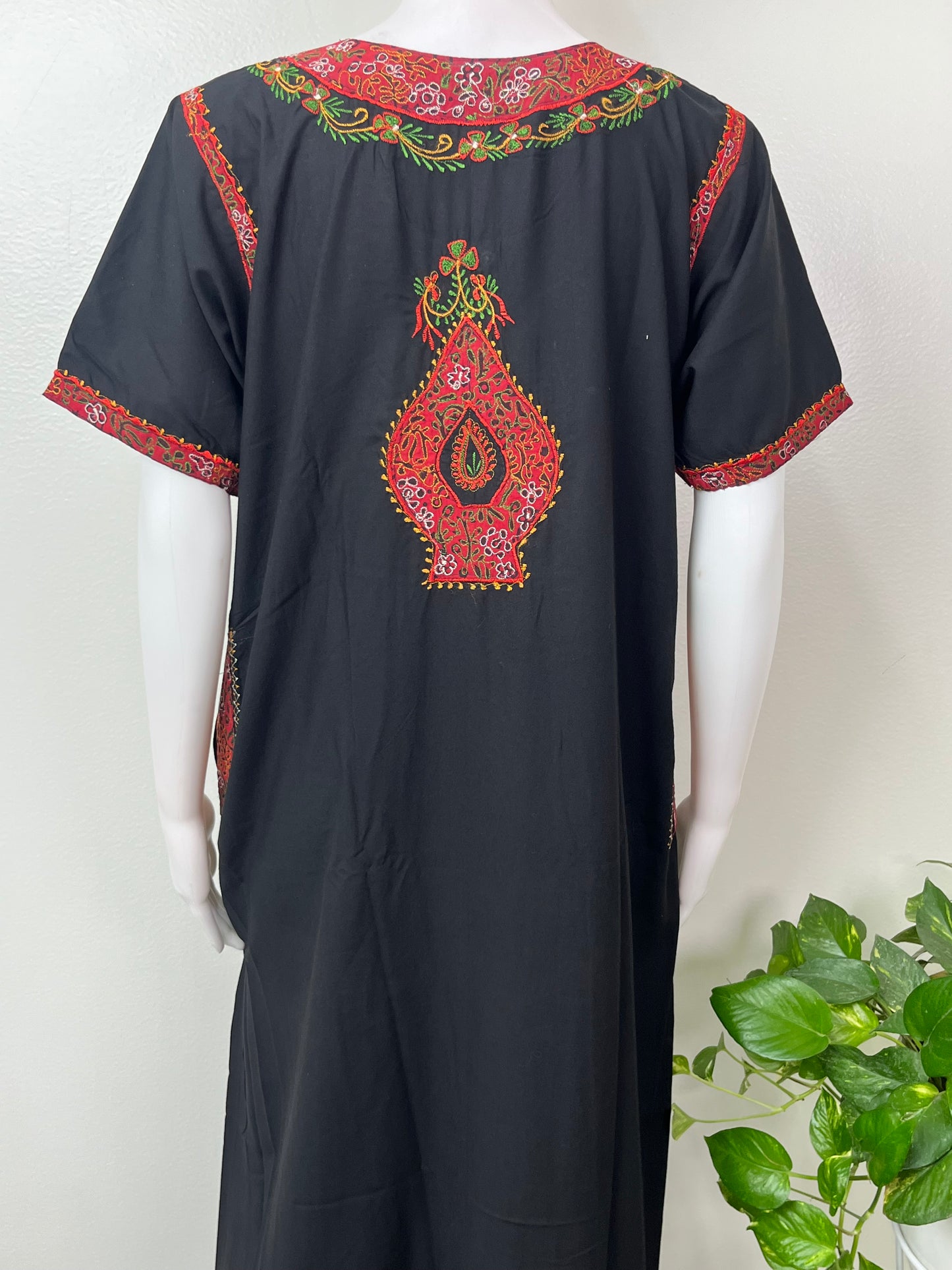 Black Breathable Elegance Bizzylizzy Nightgown