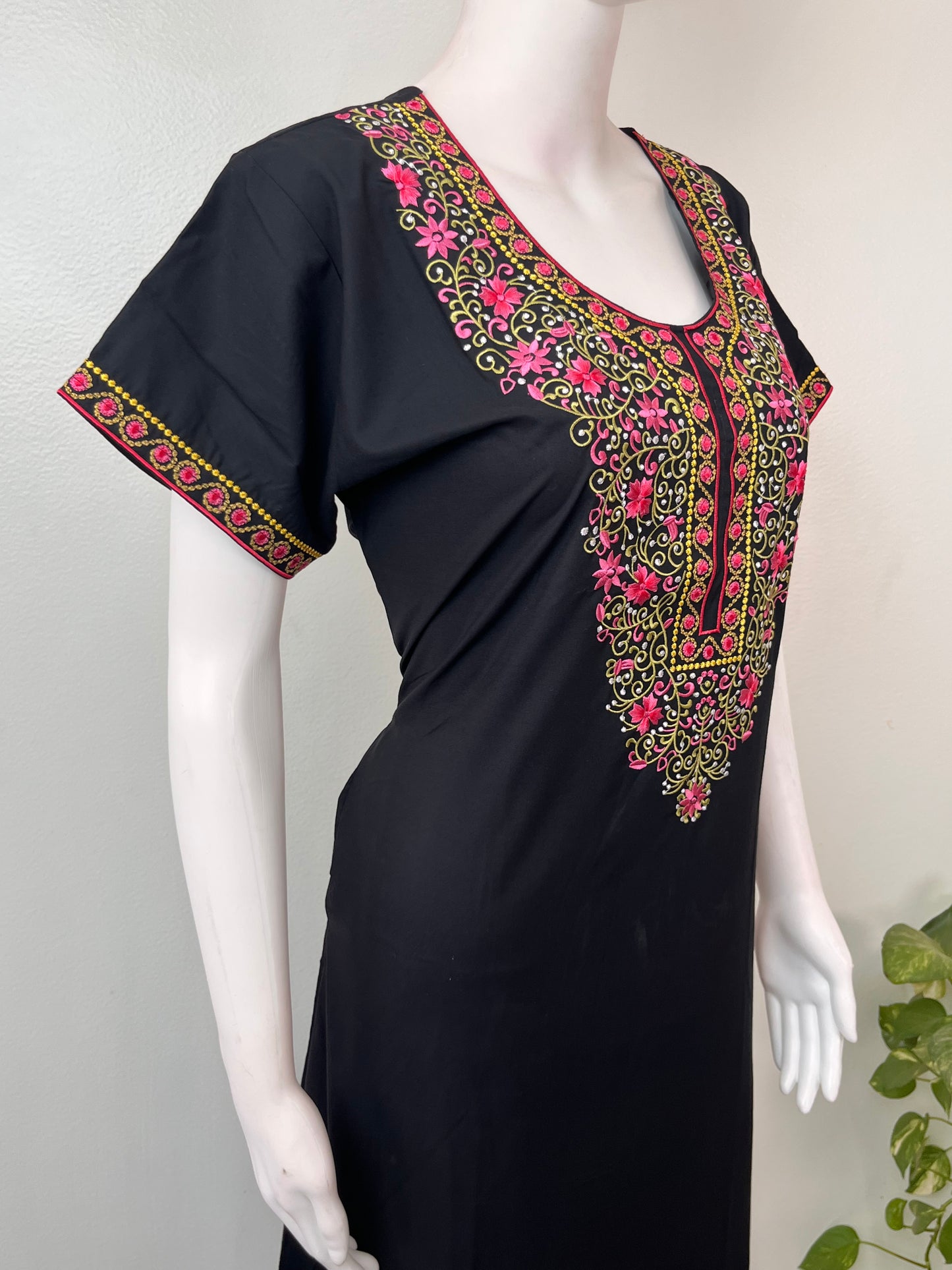 Black Breathable Elegance Bizzylizzy Nightgown