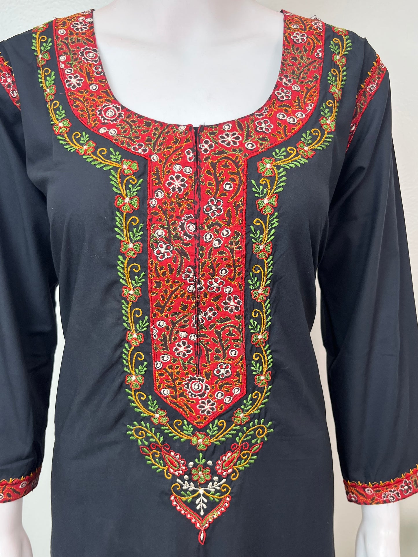 Black Timeless Embroidered Bizzlizzy Nightgown